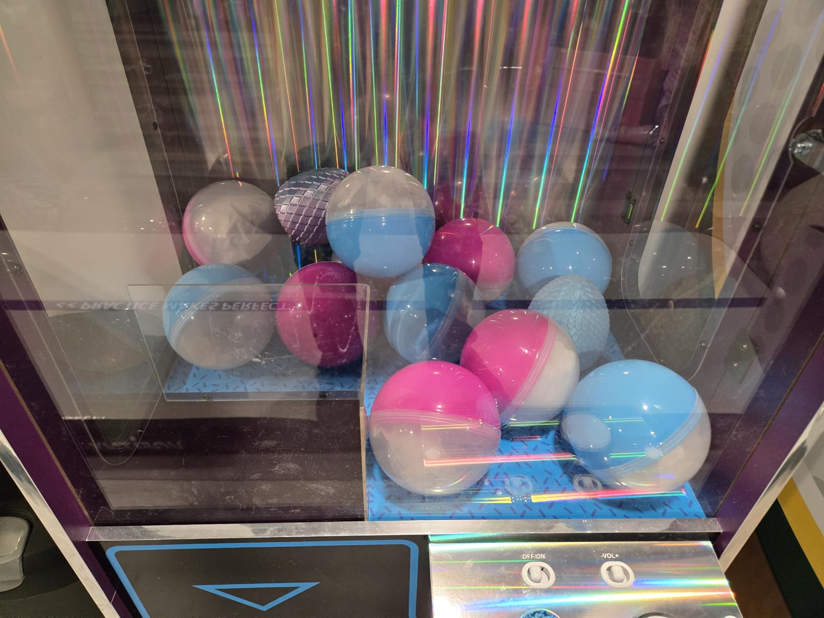 ARCADE1UP Claw Machine with 3 Levels of Difficulty, Ceiling Light | Adjustable Sound Volume for Arcade Game Room and Party Entertainment customer photo 1