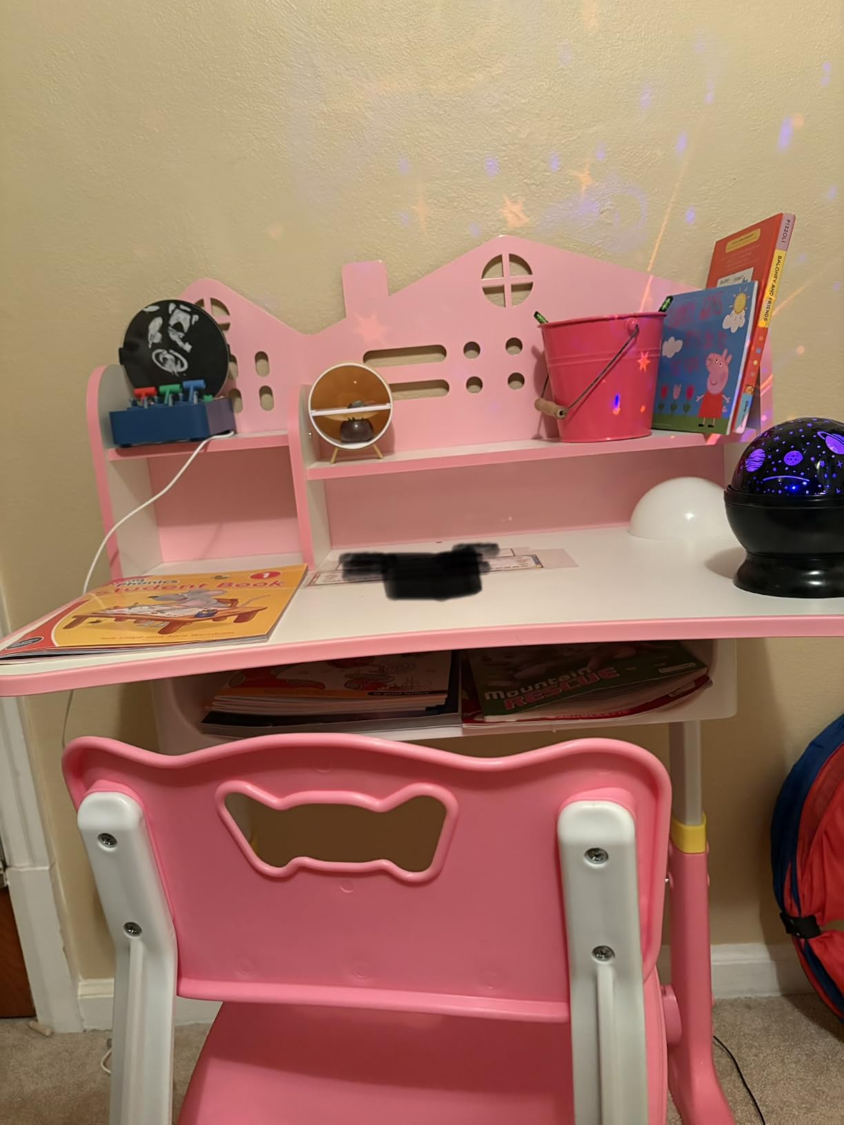 Kids Desk and Chair Set, Height Adjustable Child's School Study Writing Tables, Kids Desk with Bookstand and Storage Drawer, Widened Desktop with Desktop for Boys and Girls customer photo 2