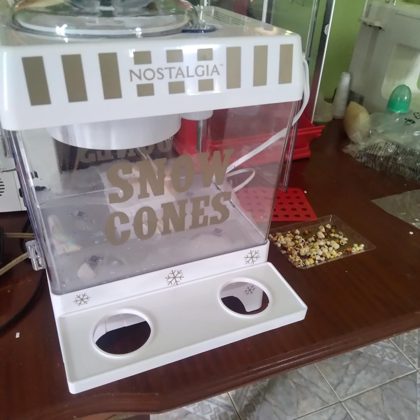 Nostalgia Snow Cone Machine - Retro Table-Top 8 Oz Snow Cone Maker Makes 20 Icy Treats - Countertop Slushie Machine Includes 2 Reusable Plastic Cups & Ice Scoop - Vintage Blue customer photo 2