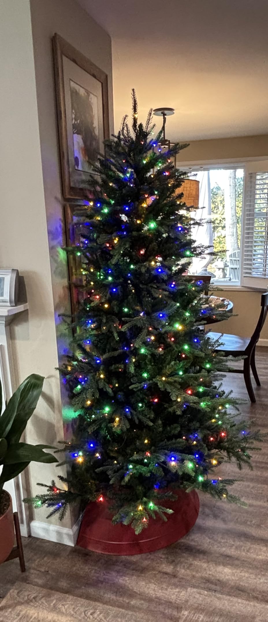 Best Choice Products Full Flocked Aspen Christmas Tree, 7.5ft Pre-lit Realistic Noble Fir w/ 700 Glowing LED Lights, 2-in-1 White & Multicolor customer photo 1