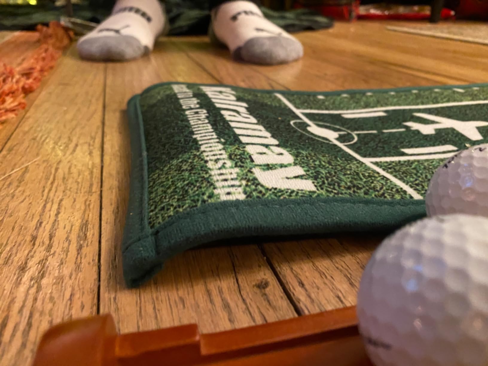 Kalramay Putting Green Indoor Golf Putting Mat - Easy to Assemble with Automatic Ball Return, Wrinkle-Free Close to Real Green Speed, Suitable for Office, Recreation Room, Patio | Wrinkle-Free Close to Real Green Speed, Suitable for Office, Recreation Room, Patio-Gift customer photo 1