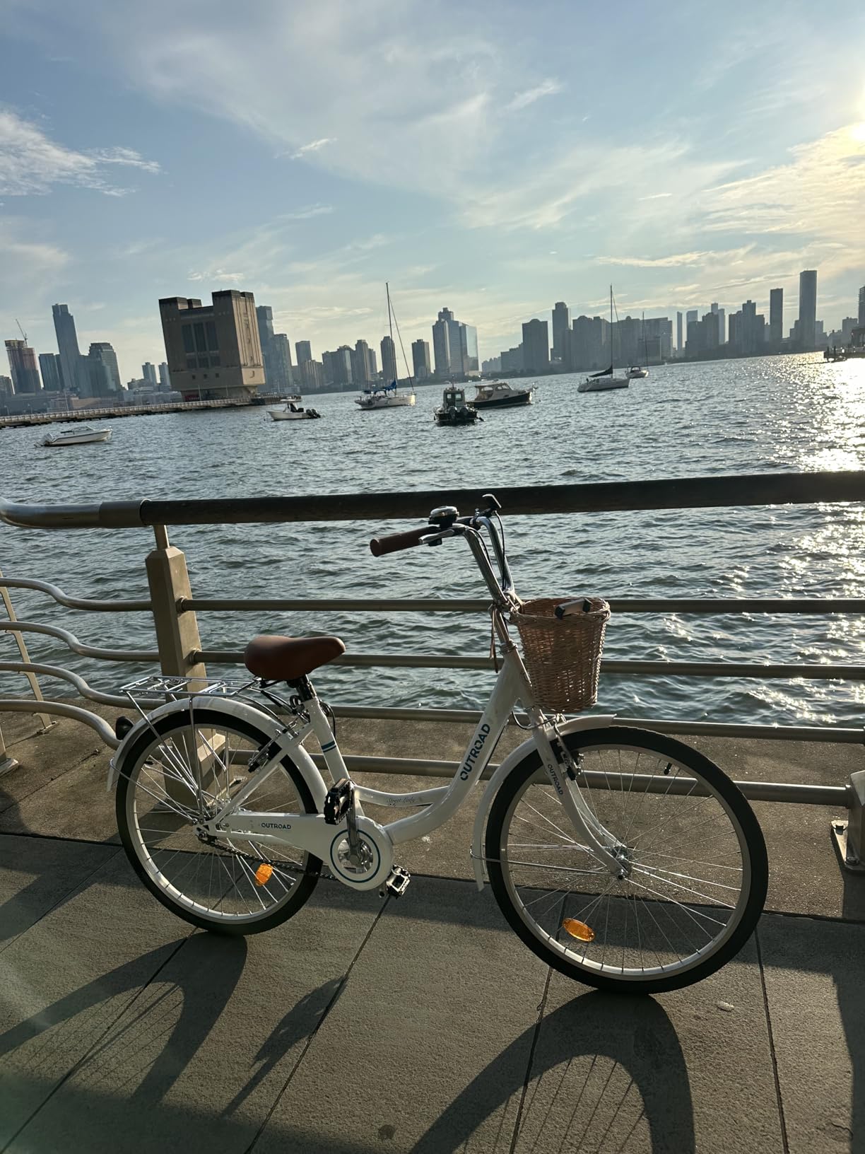 Outroad Beach Cruiser Bike, 24/26 inch Commuter Bicycle for Adult and Women, High-Carbon Steel Comfortable City Bikes with Rear Rack and Basket customer photo 2