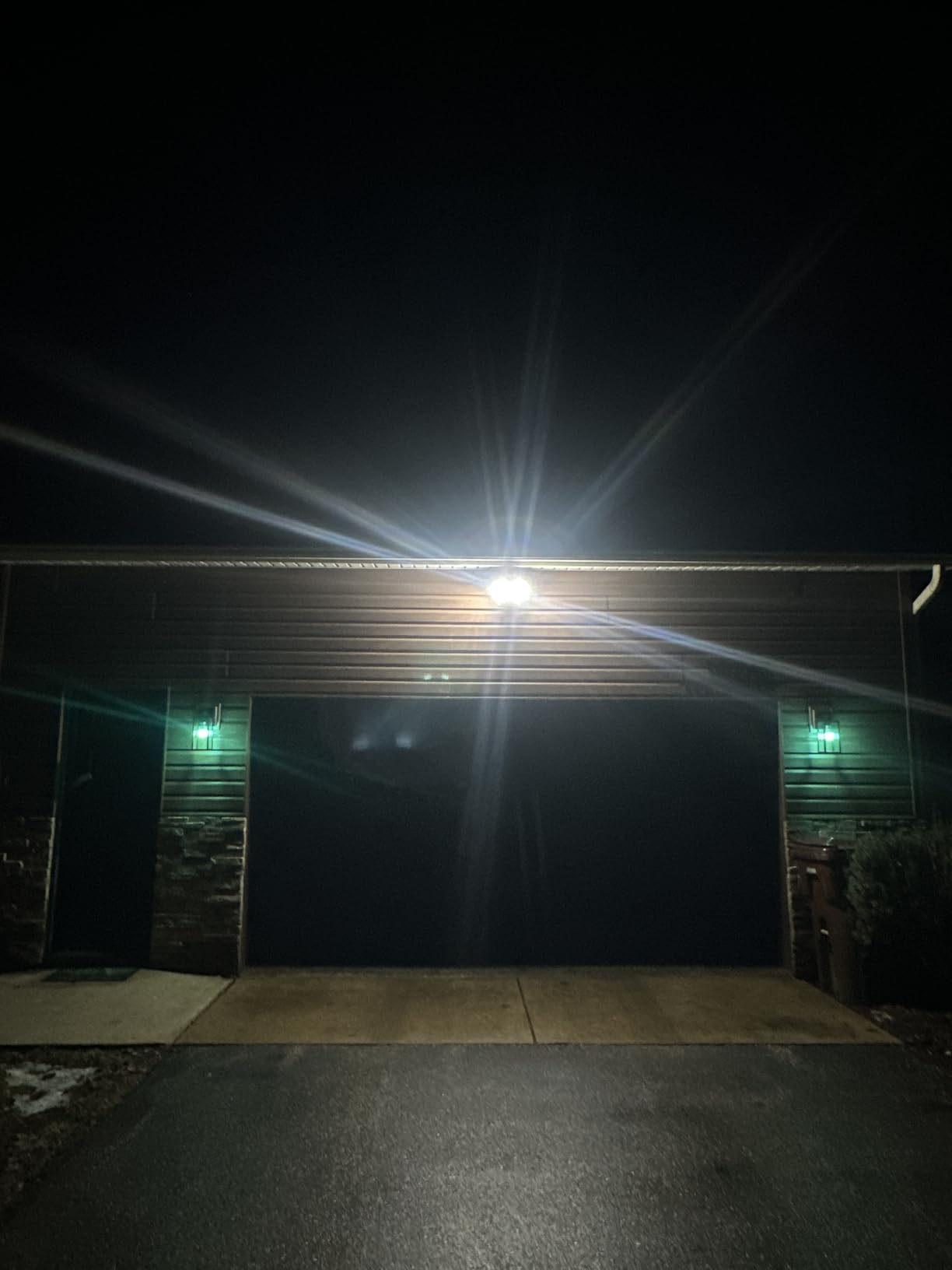 Onforu 32W 2 Head Motion Sensor Outdoor Lights, 3200LM 6500K LED Security Light Hardwired, Dusk to Dawn, Motion Detector Light for Outside, IP65 Waterproof Flood Lights for Garage, Yard(White) customer photo 2