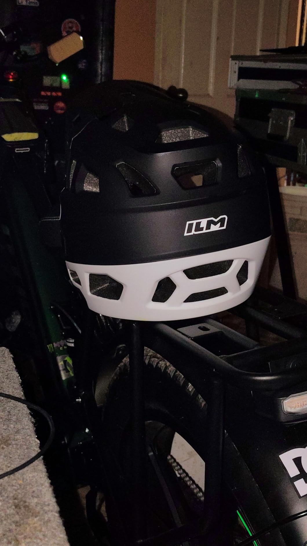 ILM Adult Full Face Mountain Bike Helmet Lightweight for BMX/DH/MTB ZL-B068 | Triple-Certified (ASTM/CPSC/CE), 700g Lightweight, PC/EPS Shell, EPP Chin Bar, Multi-Vent, Removable Visor, Goggle-Compatible customer photo 1