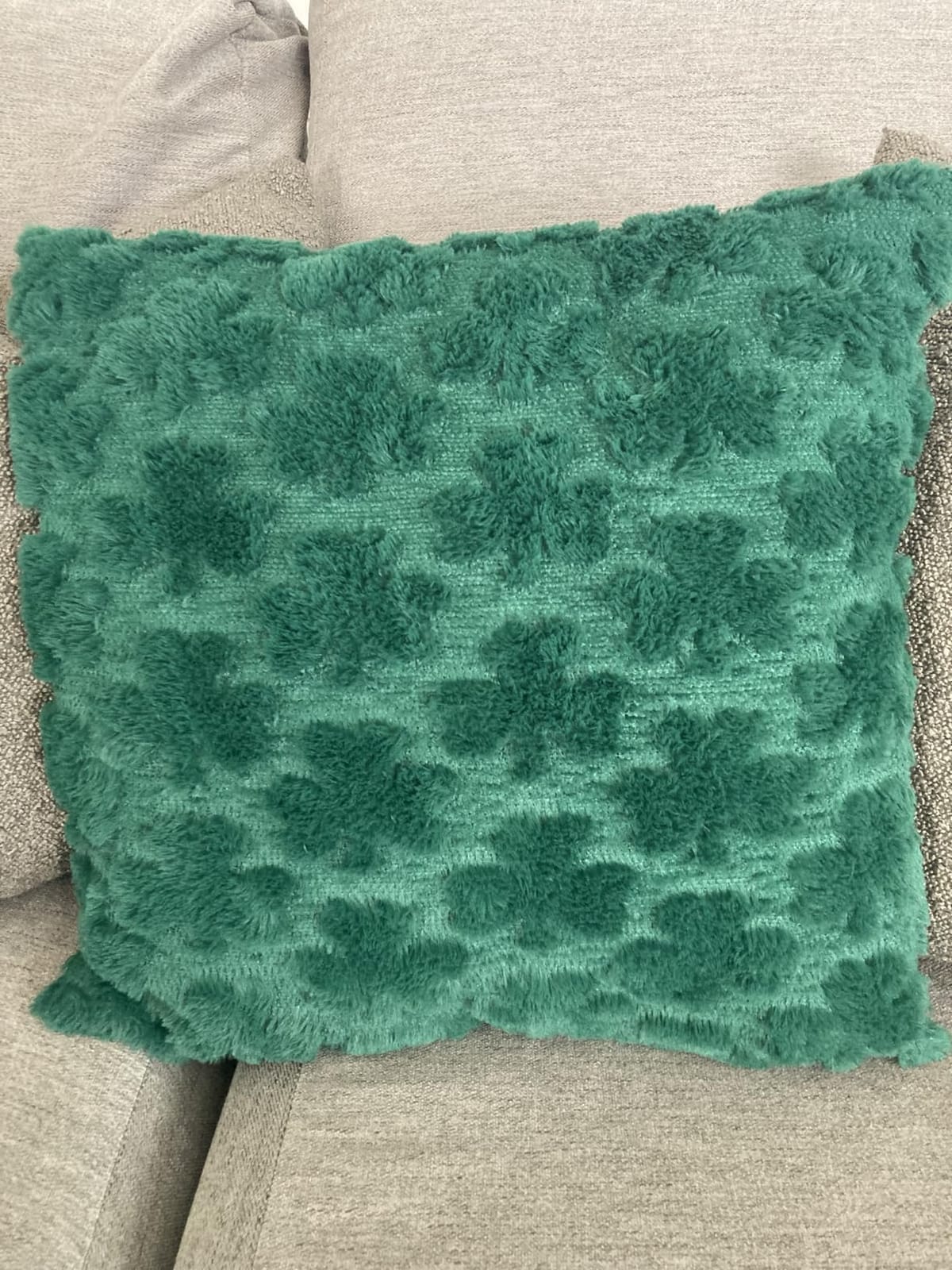DFXSZ St Patricks Day Pillow Covers 18x18 inch Set of 2 St Patricks Day Decorations Green Shamrock Soft Plush Faux Fur Jacquard Throw Pillows for Bedroom Sofa Holiday Festivals Home Decor PTK021A18 customer photo 2