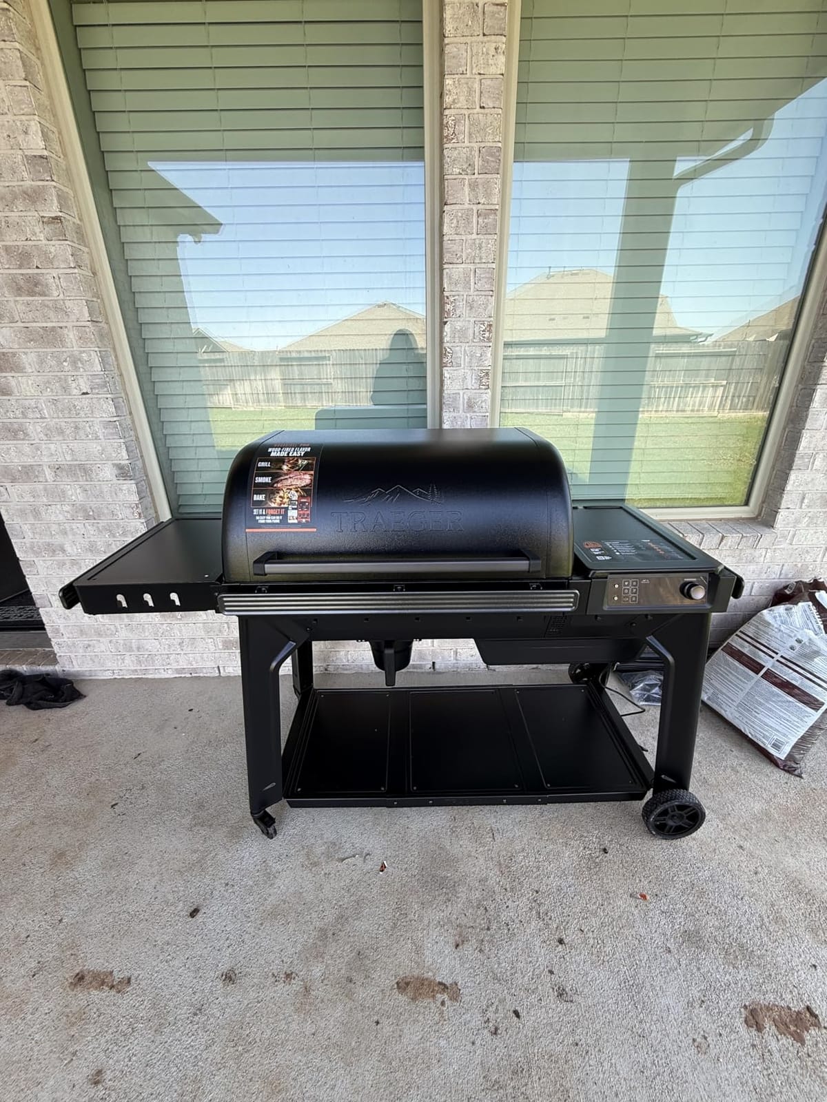 Traeger Woodridge Pro Wood Pellet Grill & Smoker, 970 Sq In, WiFi customer photo 2