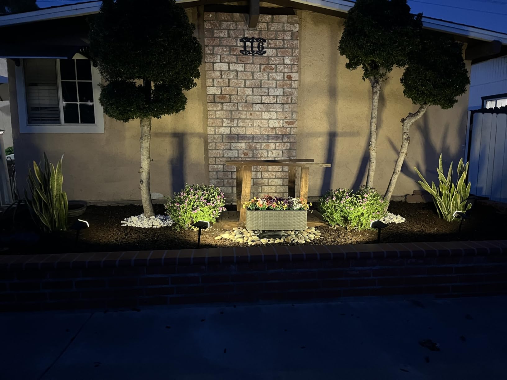 JEJOT Solar Spot Lights Outdoor Waterproof IP65, 4 Pack, Cool Light, 2 Lighting Modes Selectable, Solar Powered Yard Garden Solar Spot Lights for Outside Landscape Auto On/Off customer photo 2