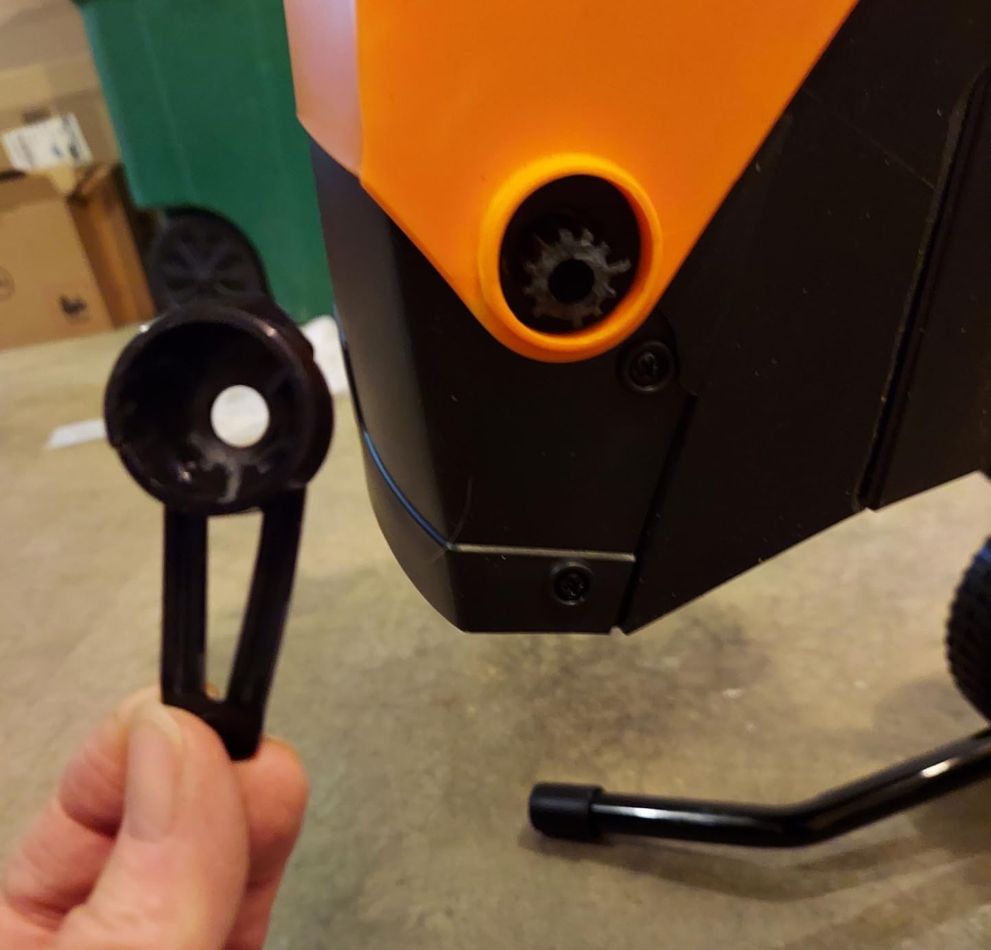 LawnMaster Electric Wood Chipper 1.8'' Cutting Diameter with Bag, FD1503 | 15-Amp, 14:1 Reduction customer photo 2