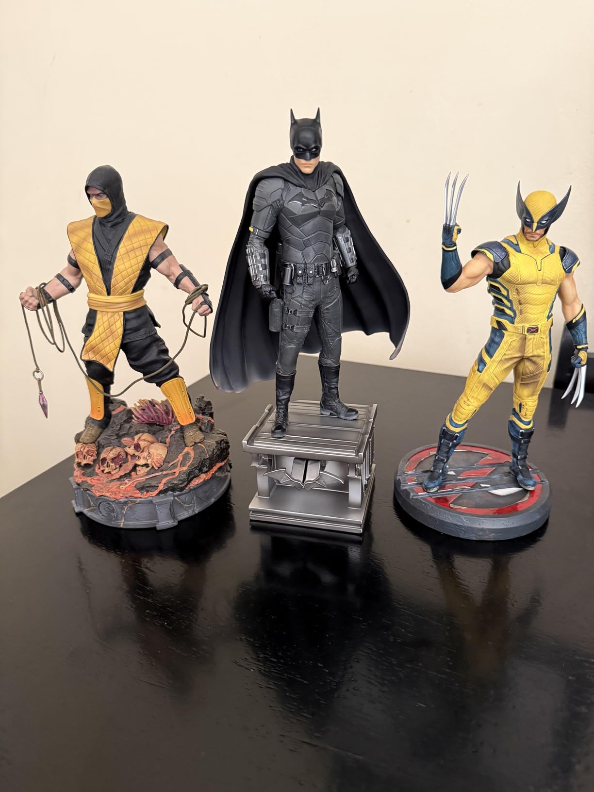 Collectible Statue Wolverine Deadpool & Wolverine Art Scale 1/10 Resin Polystone 8.2 Inches customer photo 1