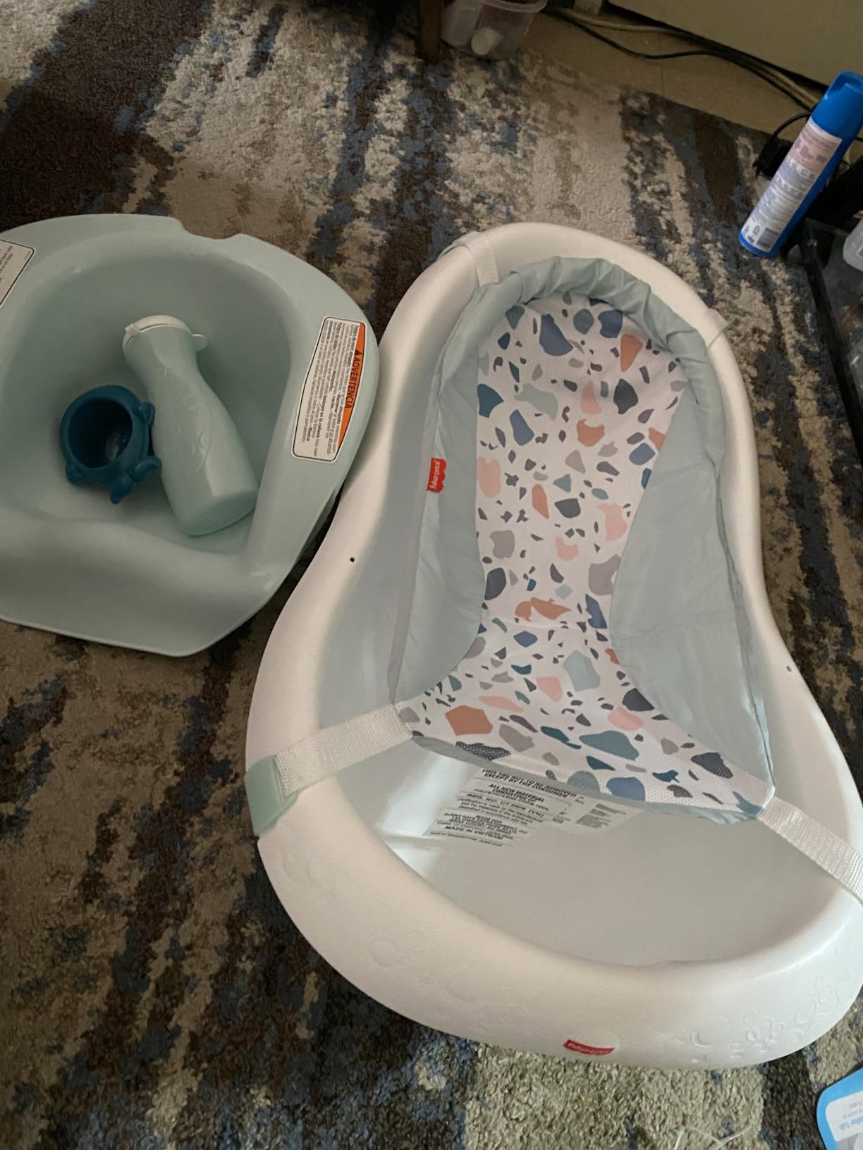 Fisher-Price Baby to Toddler Bath 4-in-1 Sling 'N Seat Tub with Removable Infant Support and 2 Toys, Pacific Pebble customer photo 2