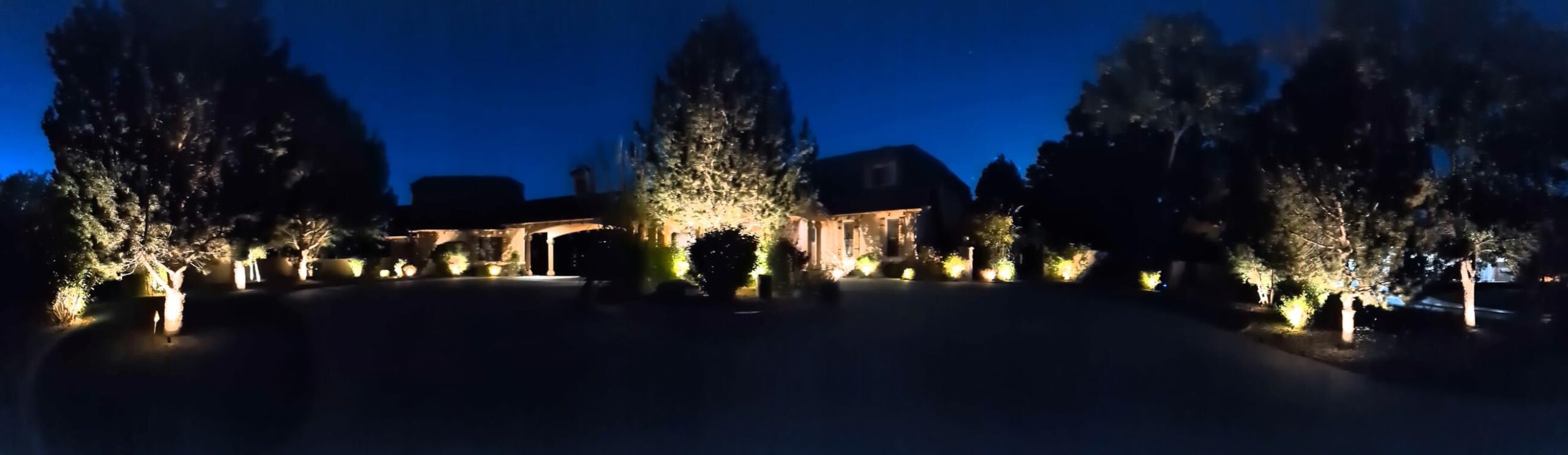 ZUCKEO All-in-One RGBW Landscape Lighting Kit, 5W Color Changing Low Voltage Landscape Lights with Transformer and 80FT Wire, LED Multi-Color Landscape Spotlights for Holiday Yard Garden House, 8Pack customer photo 2