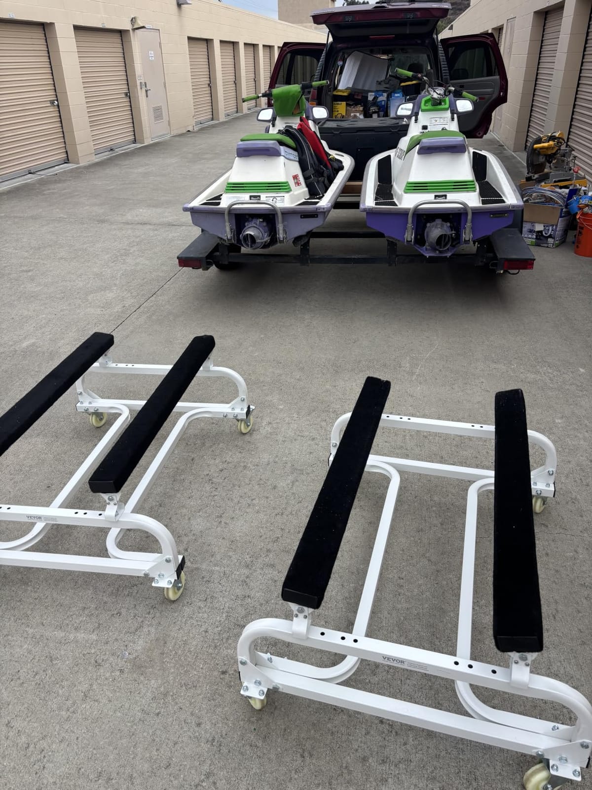 VEVOR Watercraft PWC Dolly, 1000 lbs Load Capacity, Jet Ski Stand PWC Cart with Adjustable Bunks, 4 Casters & 2 Brakes customer photo 2