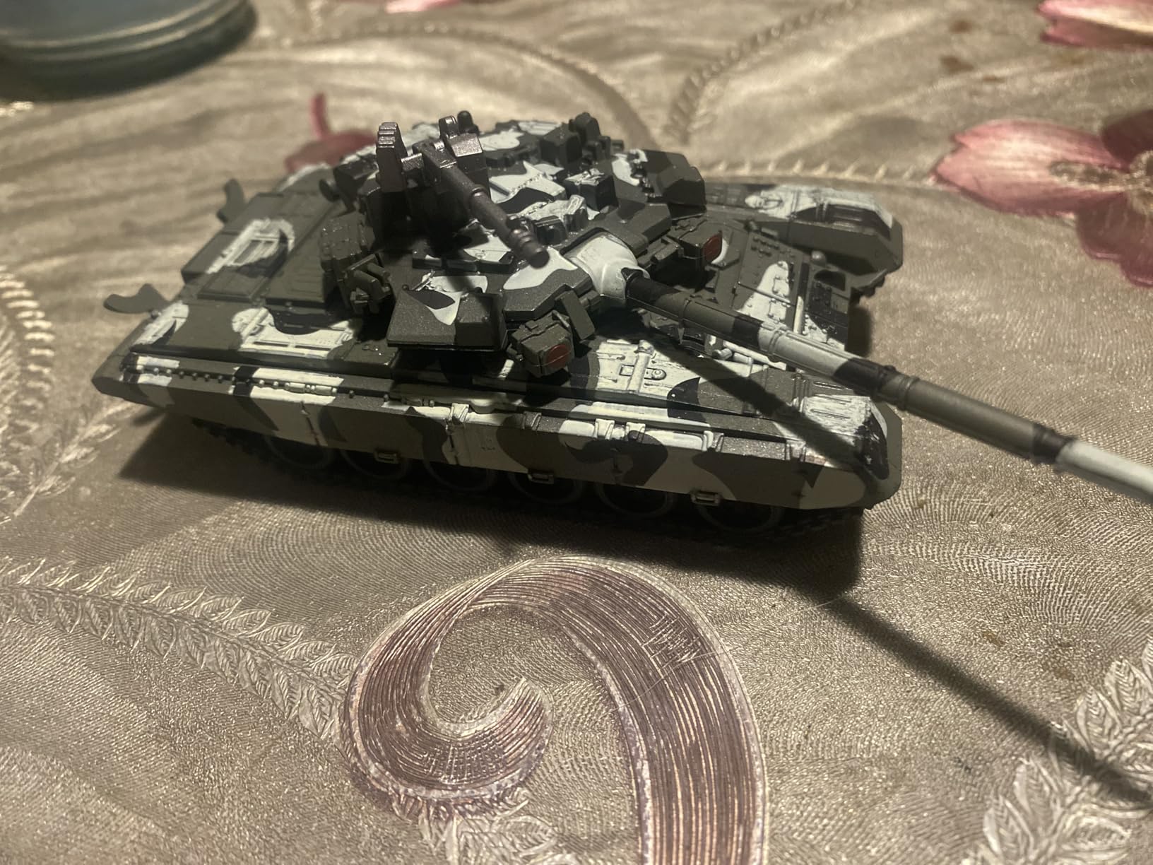 1/72 Scale Leopard 2A7 Military Tank Quick Build Model - Beginner Friendly Snap-Fit customer photo 1