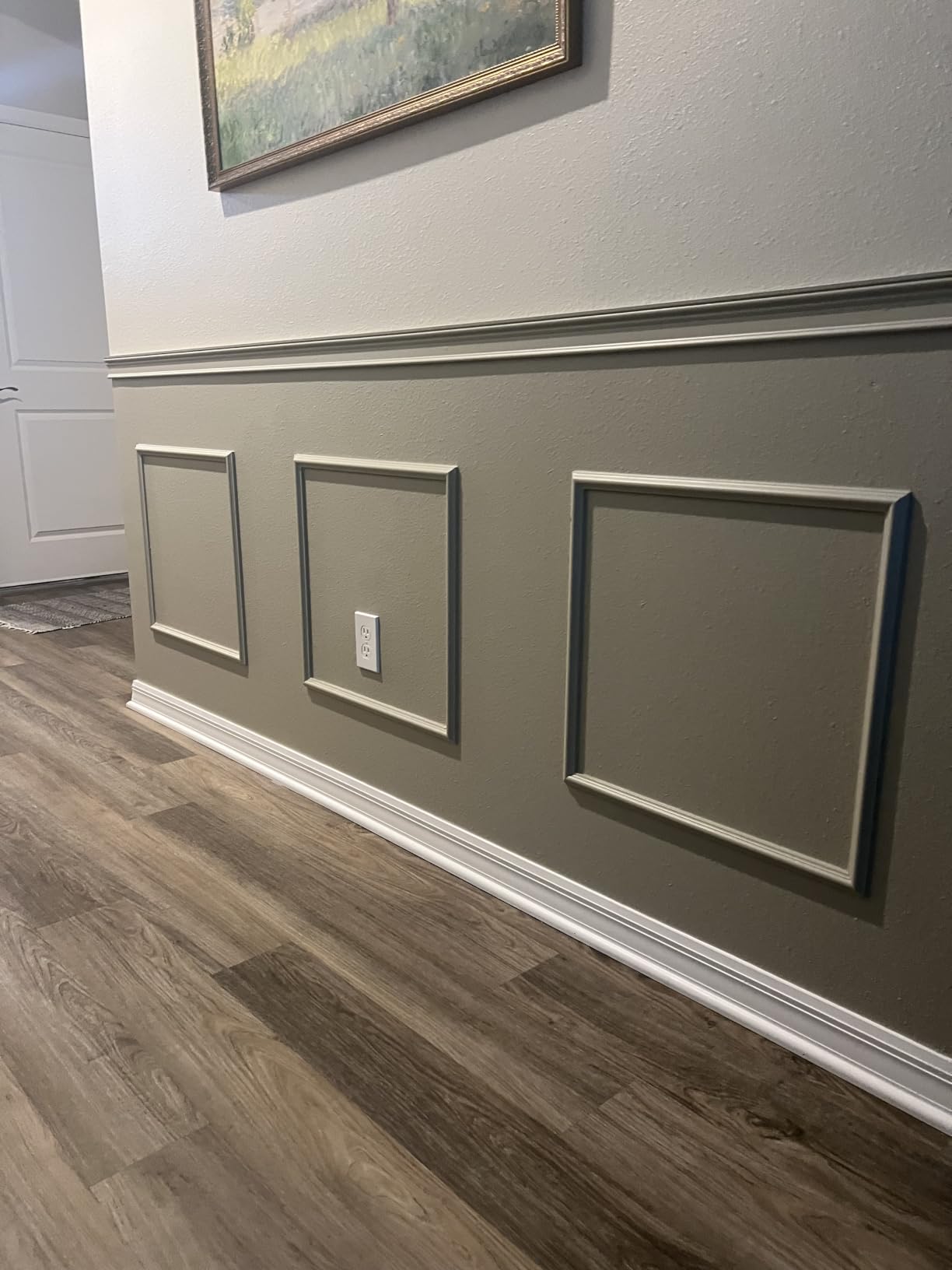 Colingmill Accent Wall Molding Kit Premade Panel, 6set, 20x20in | Wainscoting Panels, Peel and Stick, Wall Moulding, 3D, White, Pre Cut Picture Frame Trim, for Walls Home Decoration customer photo 2