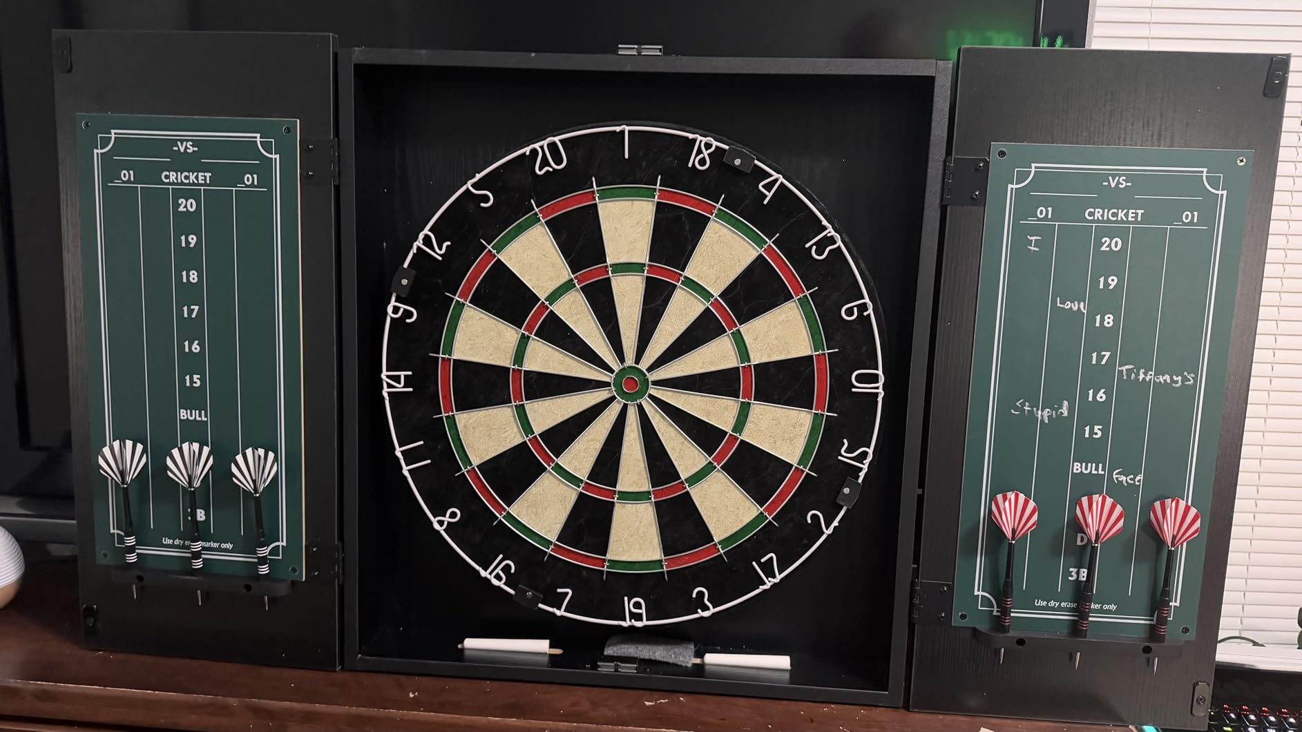 Amazon Basics Regulation Size Dartboard Cabinet Set for Adults, Black customer photo 1