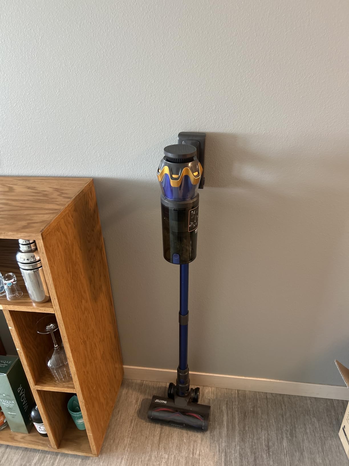 Cordless Vacuum Cleaner, Upgraded 650W 55KPA 70Mins Cordless Stick Vacuum Cleaner with Self-Standing and Touch Screen, Anti-tangle Wireless Vacumm, Vacuum Cleaners for Home/Pet Hair/Carpets/Floors customer photo 1