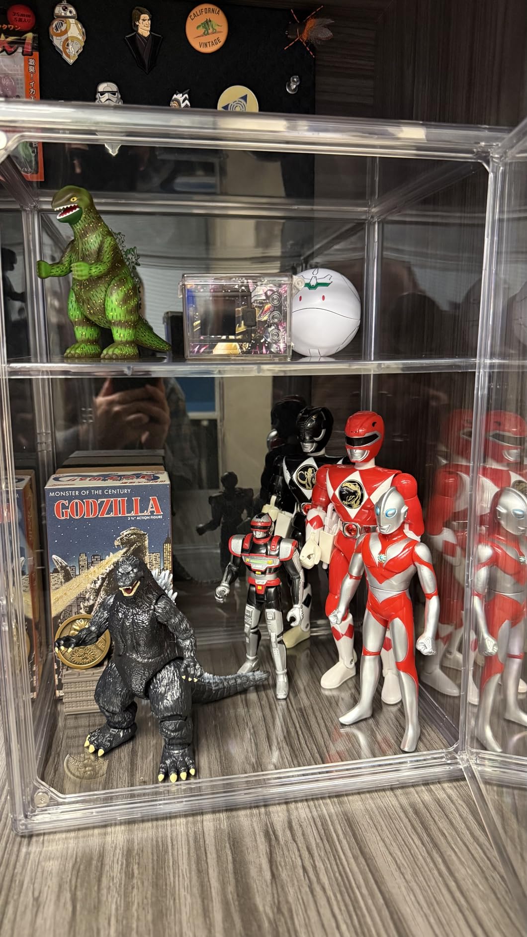 Attelite Acrylic Display Case for Collectibles 3 Adjustable Layers 1Pack | Tool-free Assembly, Clear Display for Figures,2 Tier Clear Acrylic Box, Stackable Storage Bin, Magnetic Door,Dustproof customer photo 2