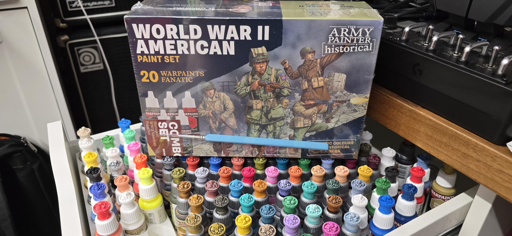 Historical WWII American Paint Set Combo, 20 x 18 ml | Miniature Model Acrylic Paint Set, Incl. Warpaints Fanatic: 14 acrylic, 4 Washes, 1 Effect, 1 Metallic & 1 Dipit Brush customer photo 1