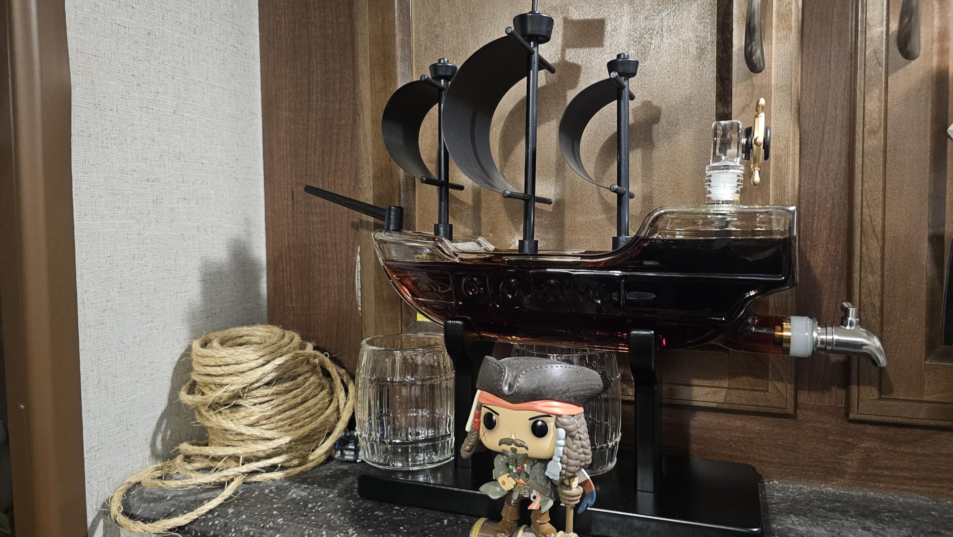 Kollea Birthday Gifts for Men Dad, Pirate Ship Whiskey Decanter Set with 2 Glasses, Liquor Dispenser for Home Bar, Funny Gift Ideas for Him, Husband, Father, Boyfriend, Christmas, Sailor & Captain customer photo 2