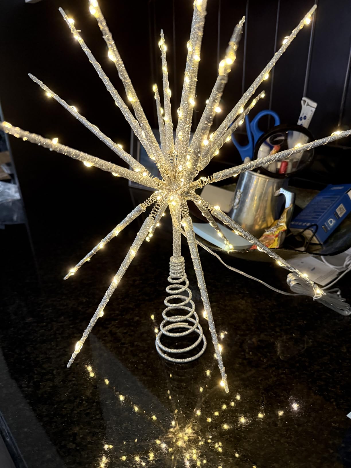 15-Inch Starburst Christmas Tree Topper with 150 LEDs & Remote, Silver customer photo 1