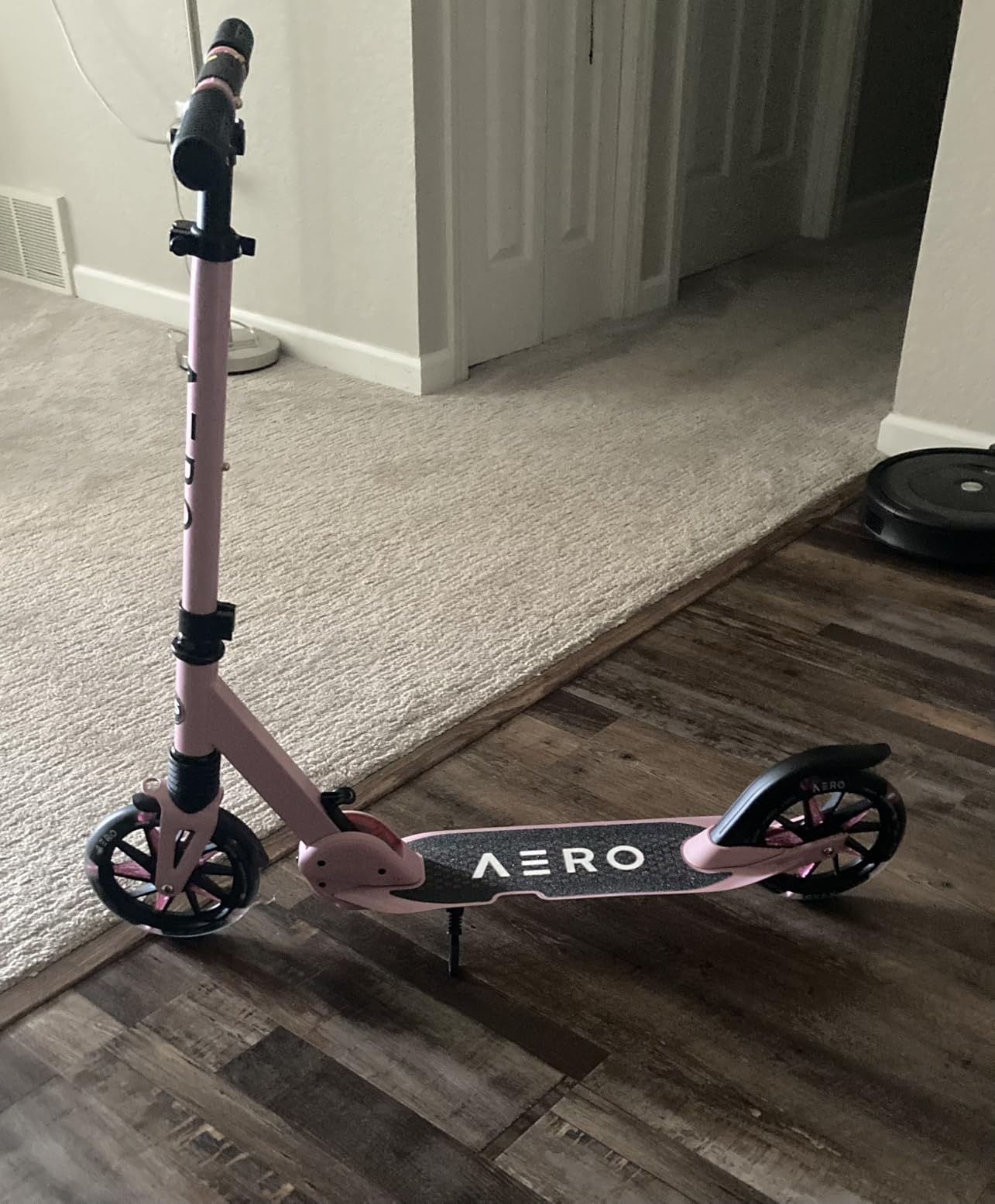 AERO MOBILITY Big Wheel Kick Scooter for Kids 6-12, Teens & Adults | Light Up Wheels | Shock Absorption customer photo 2