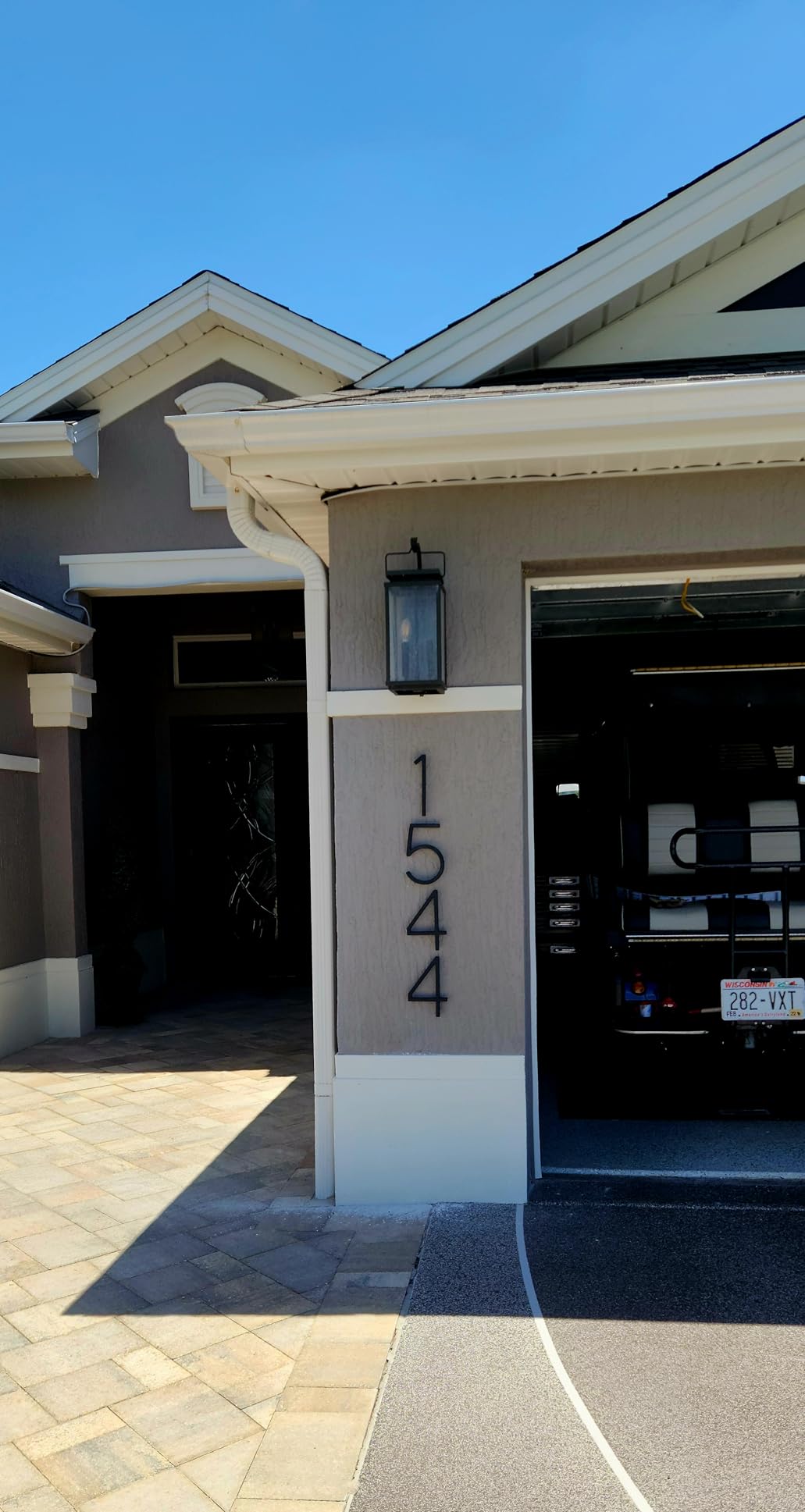 QPMWDBSZ 8 Inch Floating House Number For Outside, Modern Address Numbers | Zinc Alloy Black Anti-Rust Mailbox Number with Nail Kit for Garden Front Door Apartment Signage, Easy to Install customer photo 1