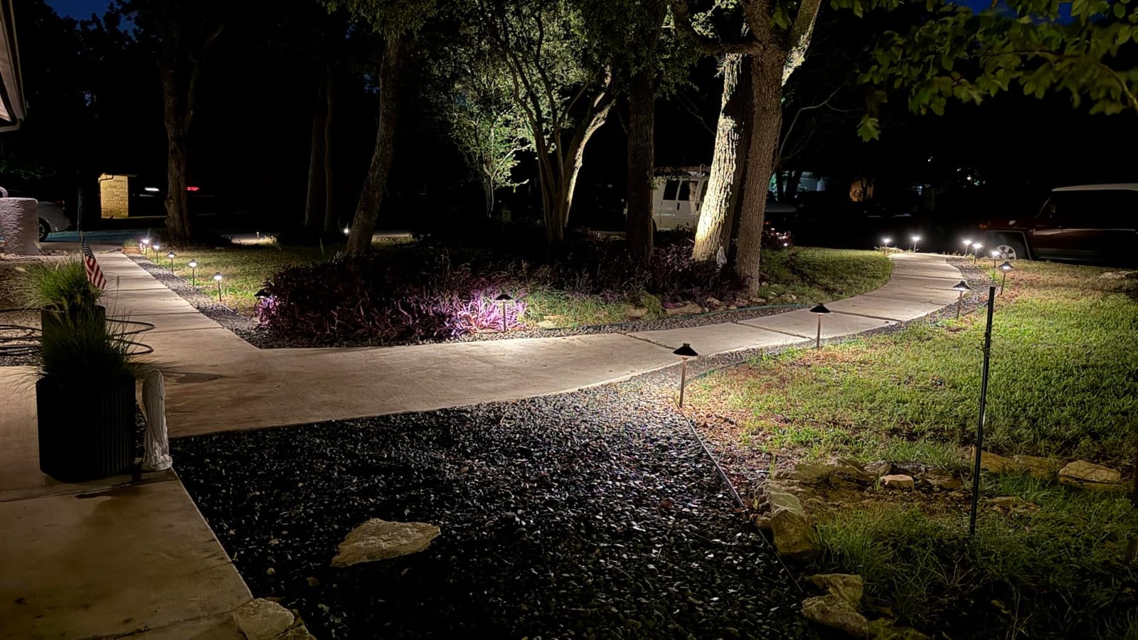 Low Voltage Landscape Lighting 12-Pack Aluminum 12V Pathway Lights with G4 Bulbs Oil Rubbed Bronze customer photo 1