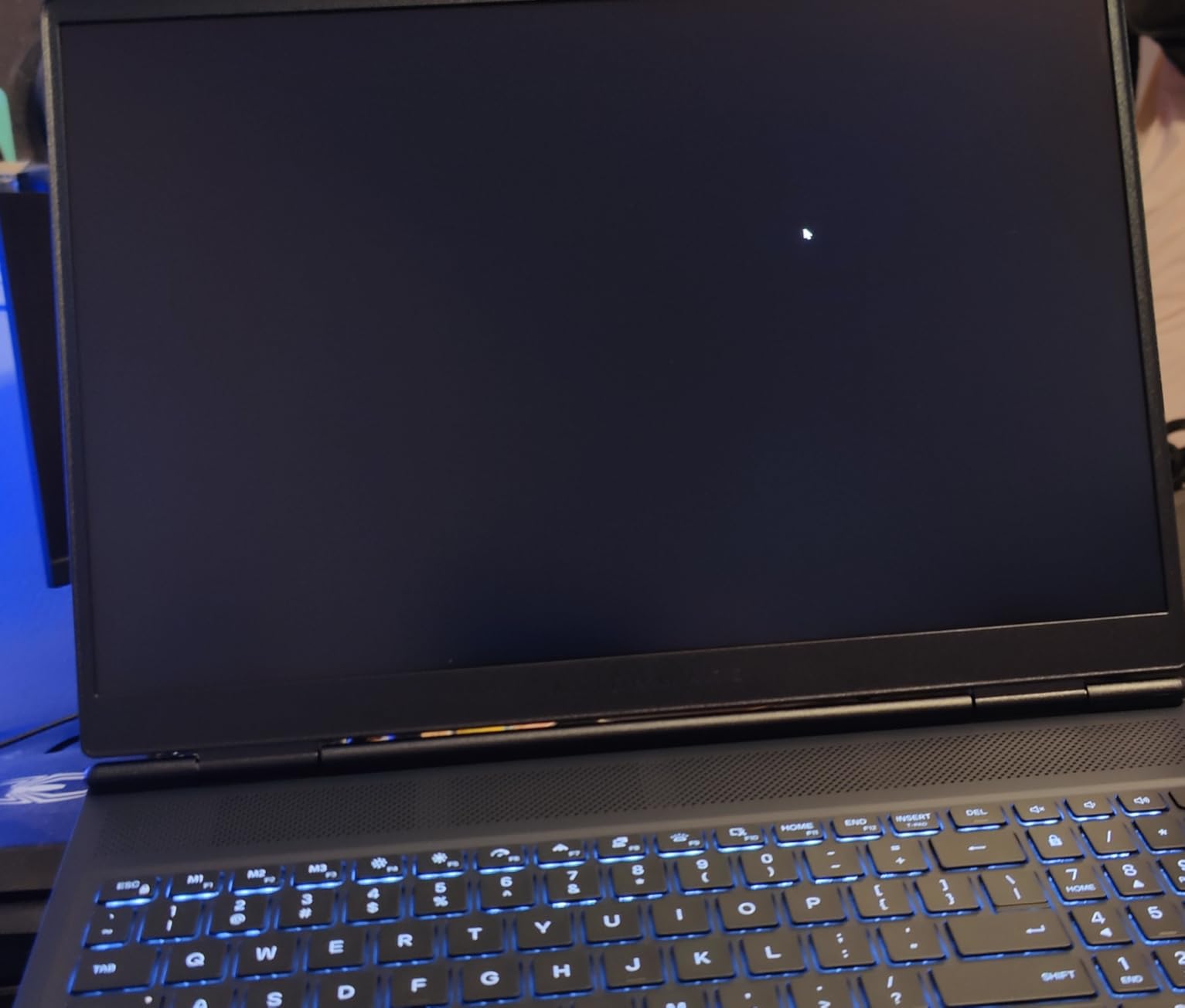 Dell 16 Aurora Gaming Laptop, NVIDIA RTX 5060, Intel Core 7 240H | 2560x1600 Display, 120Hz, 16:10, 16GB DDR5 RAM, 1TB SSD, Windows 11 Home, Backlit Keyboard, Blue customer photo 1