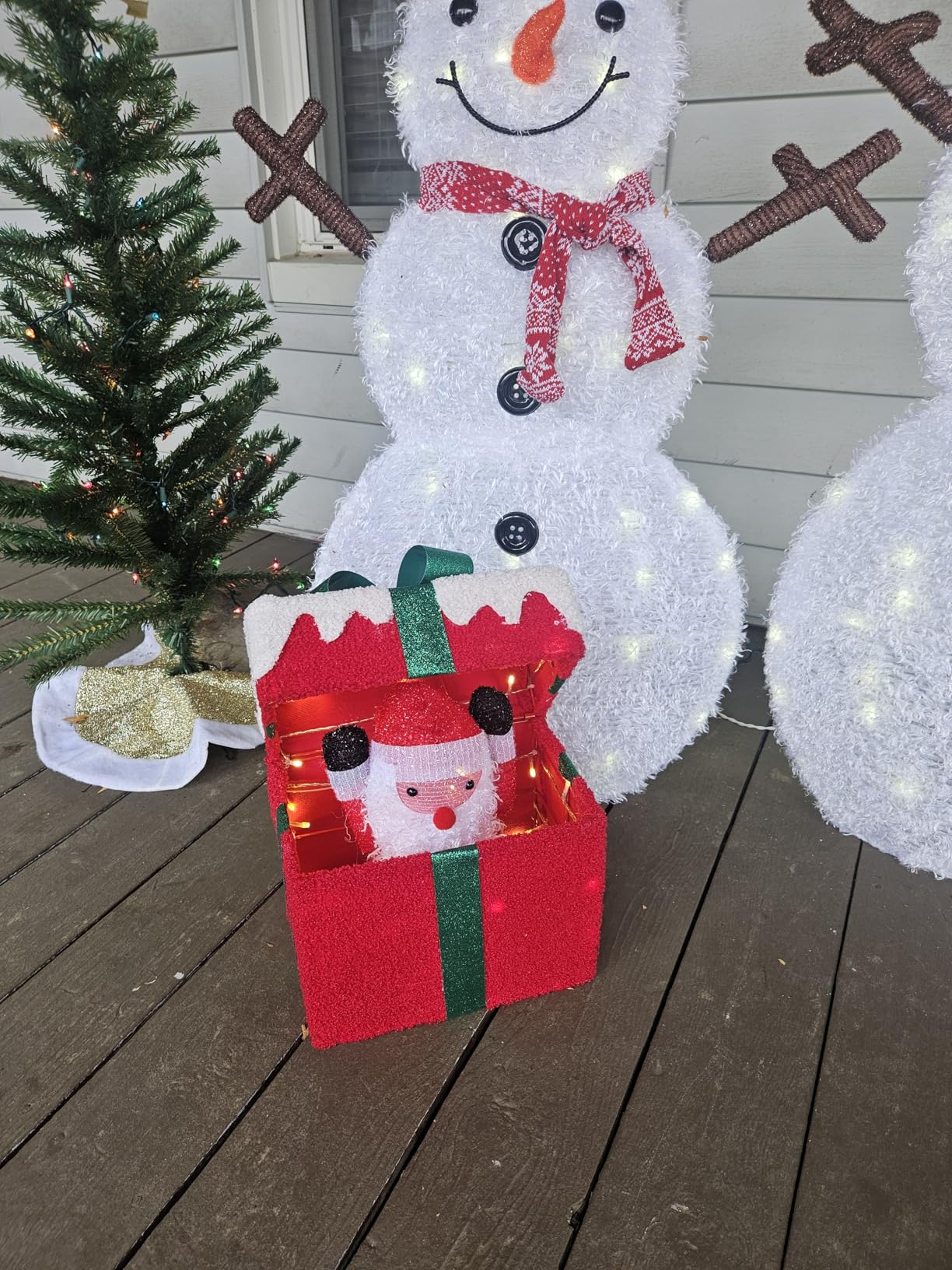 PEIDUO Animated Christmas Santa in Lighted Gift Box, Motion Sensor Christmas Music Decorative Lights, Under The Christmas Tree Present Decorations for Indoor Outdoor Yard Home Holiday Decor customer photo 2