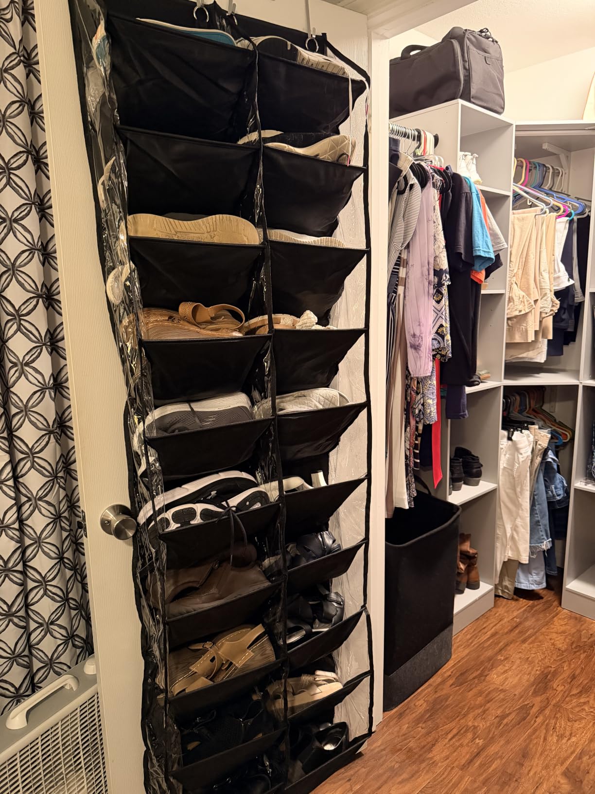 20-30 Pairs Over the Door Shoe Organizer, Clear Pockets Hanging Shoe Storage for Closet, 10-Tier Door Shoes Rack, Handing Shoes Holder Fit All the Family's Sneakers, Boots, Heels, Black customer photo 2