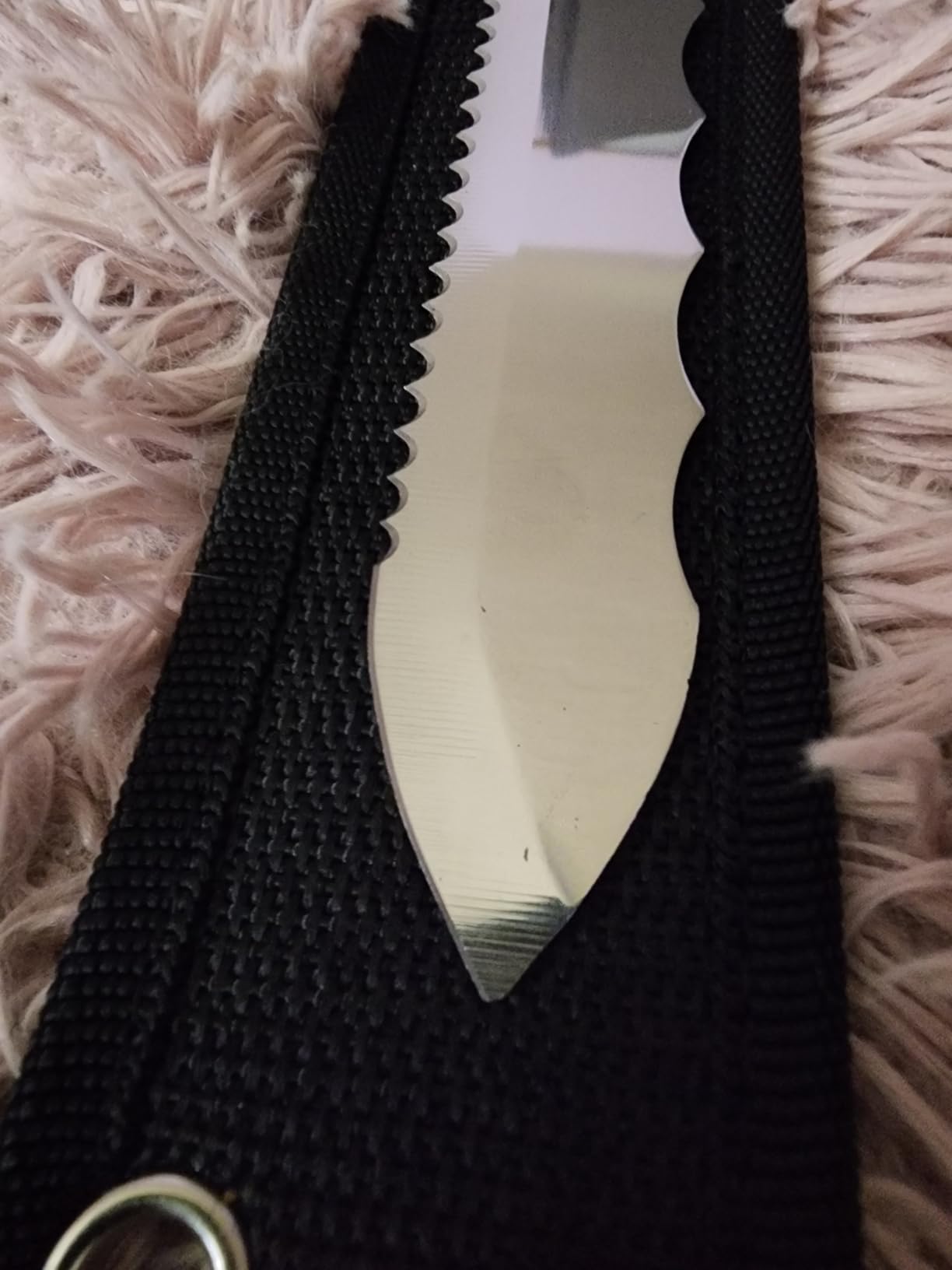 Insulation Knife - Sod Cutter Knife: stainless steel 11.14-Inch sharp blade, double side utility Lawn Repair Saw with Nylon Sheath customer photo 2