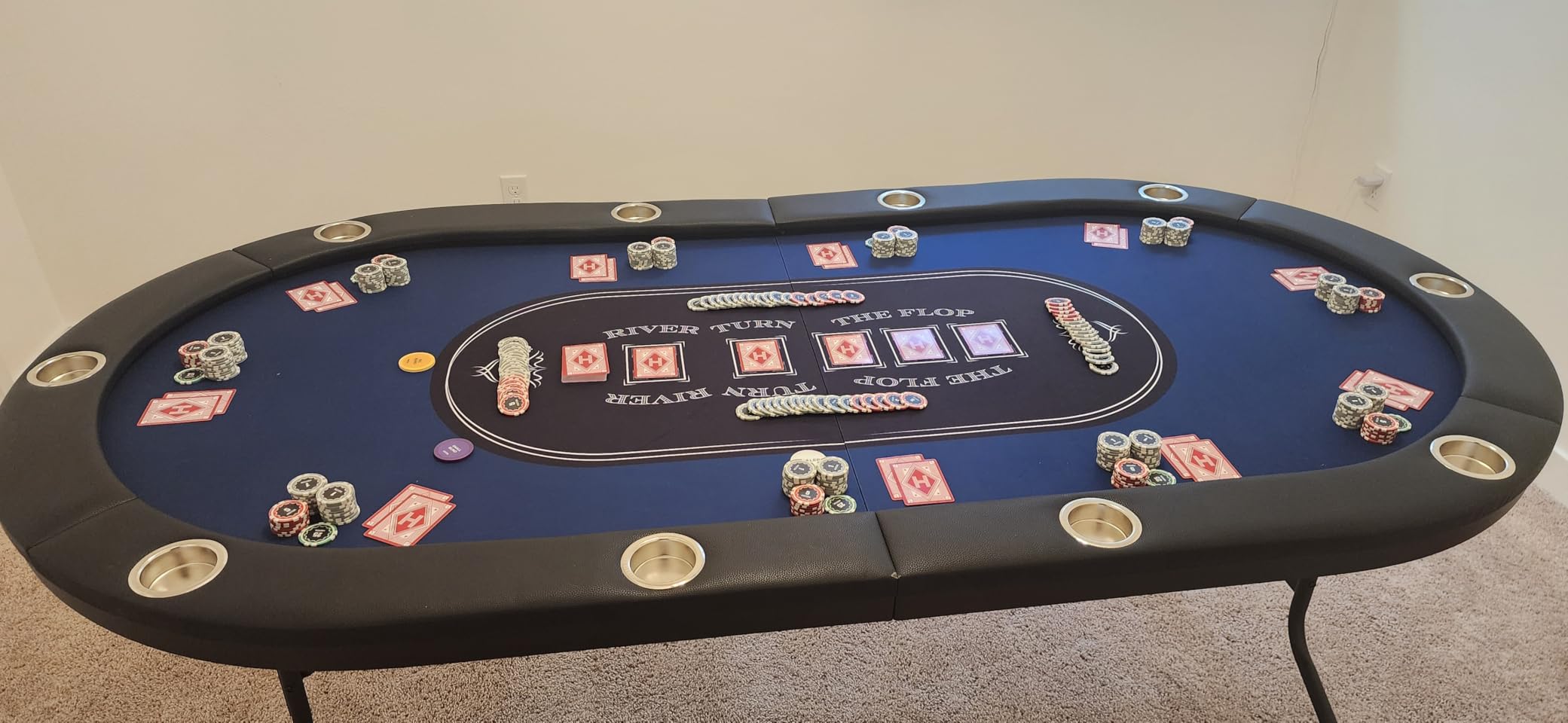 VEVOR Foldable Poker Table, 8 Player 72 in Folding Casino Leisure Table with Padded Rails and Cup Holders, Oval Portable Game Tables with Felt & Metal Legs, for Texas Hold'em Game and Blackjack customer photo 1