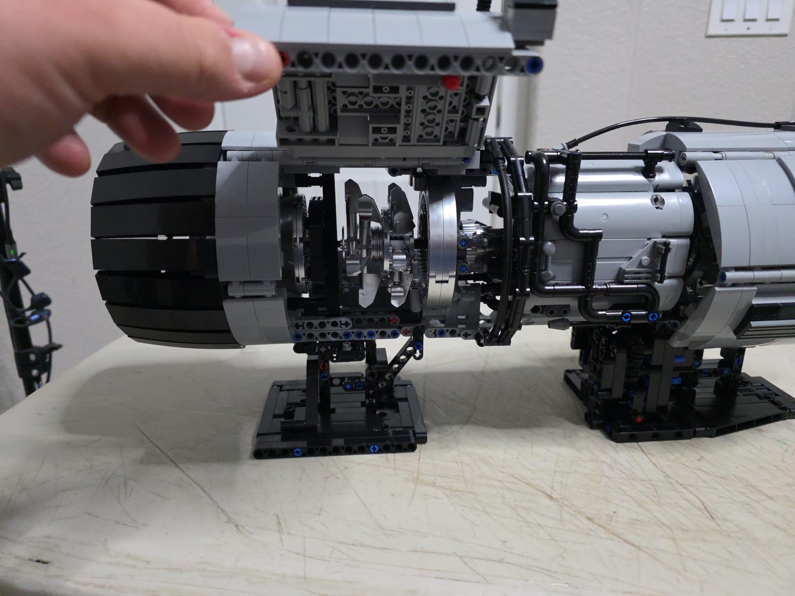 Nifeliz Turbofan Building Set, Engines Series, NF10317 | Engineering Challenge Model for Adult Collectors, A Physical Science Display Project for Home or Office, 2,216 PCS customer photo 1
