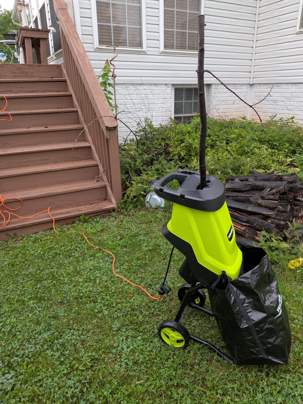 Yeryork Wood Chipper, 15-Amp 1.8