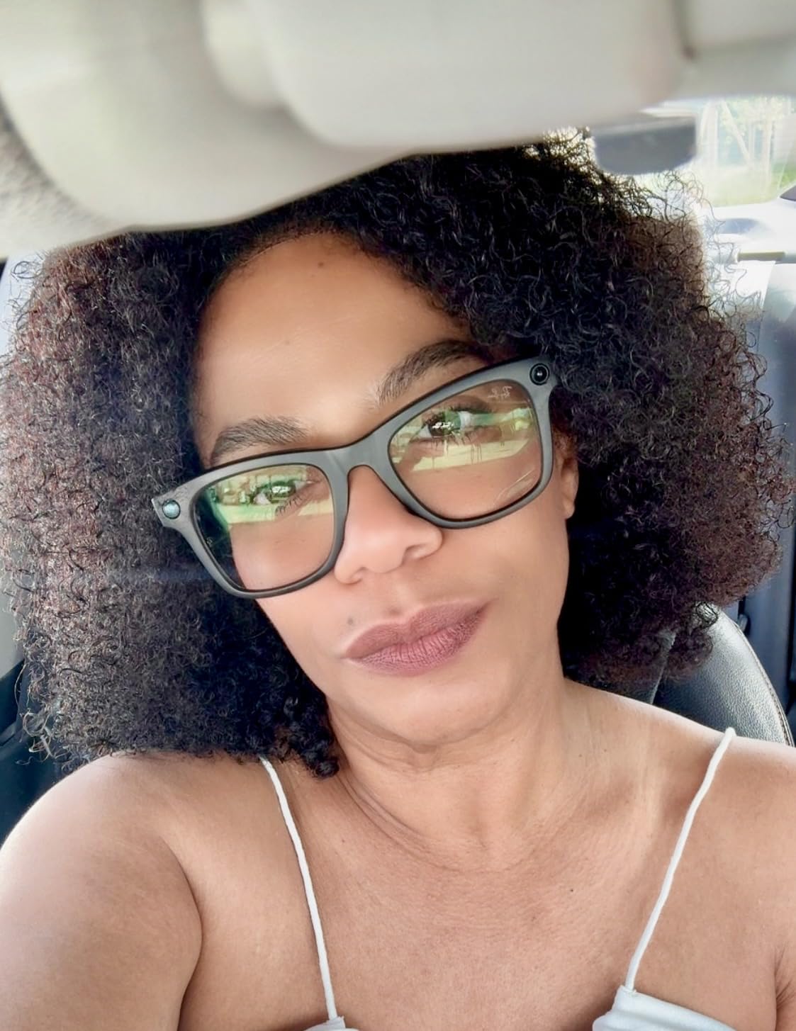 Meta Ray-Ban (Gen 2) Wayfarer Smart AI Glasses, Matte Black, Clear Lenses customer photo 1
