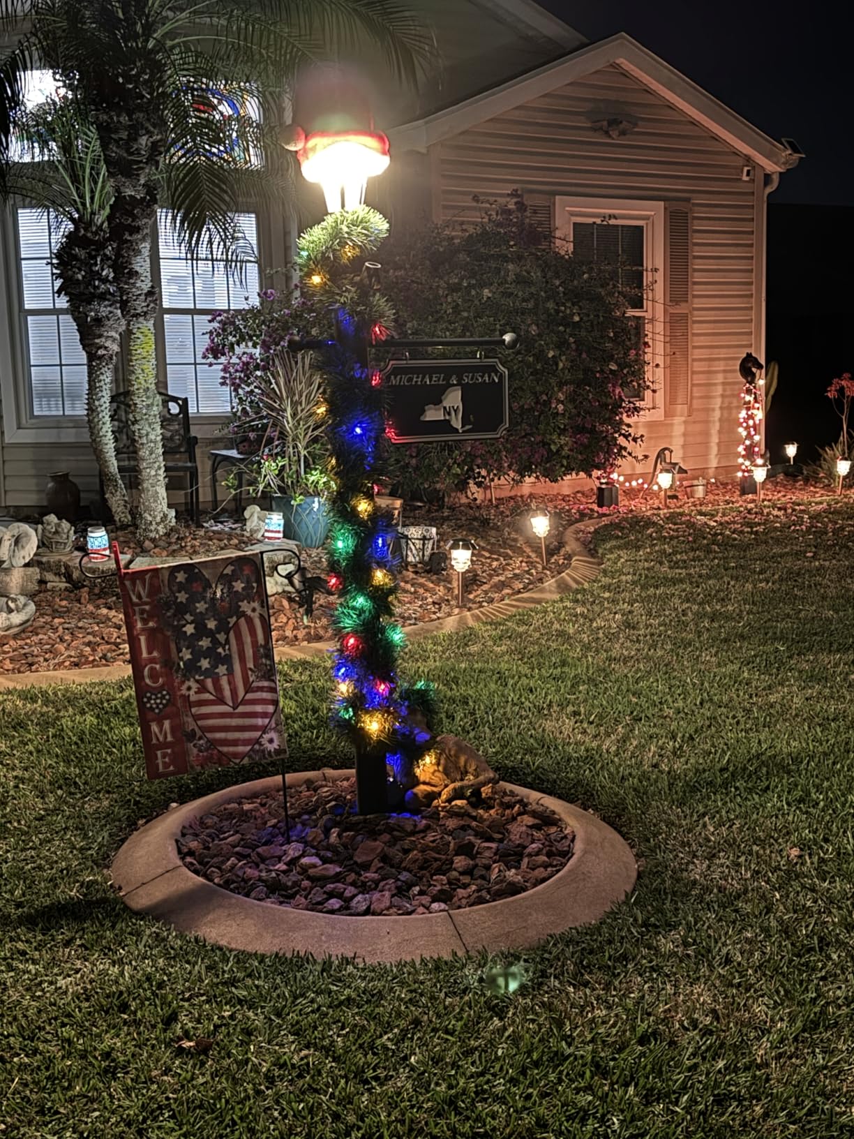 WEMADE 15.4ft Pre-Lit Christmas Garland with Lights - 50 LED Lighted Garlands for Christmas Decorations Indoor Outdoor, Battery Operated 8 Modes Memory Timer for Mantel Stair Banister Doorframe Decor customer photo 2