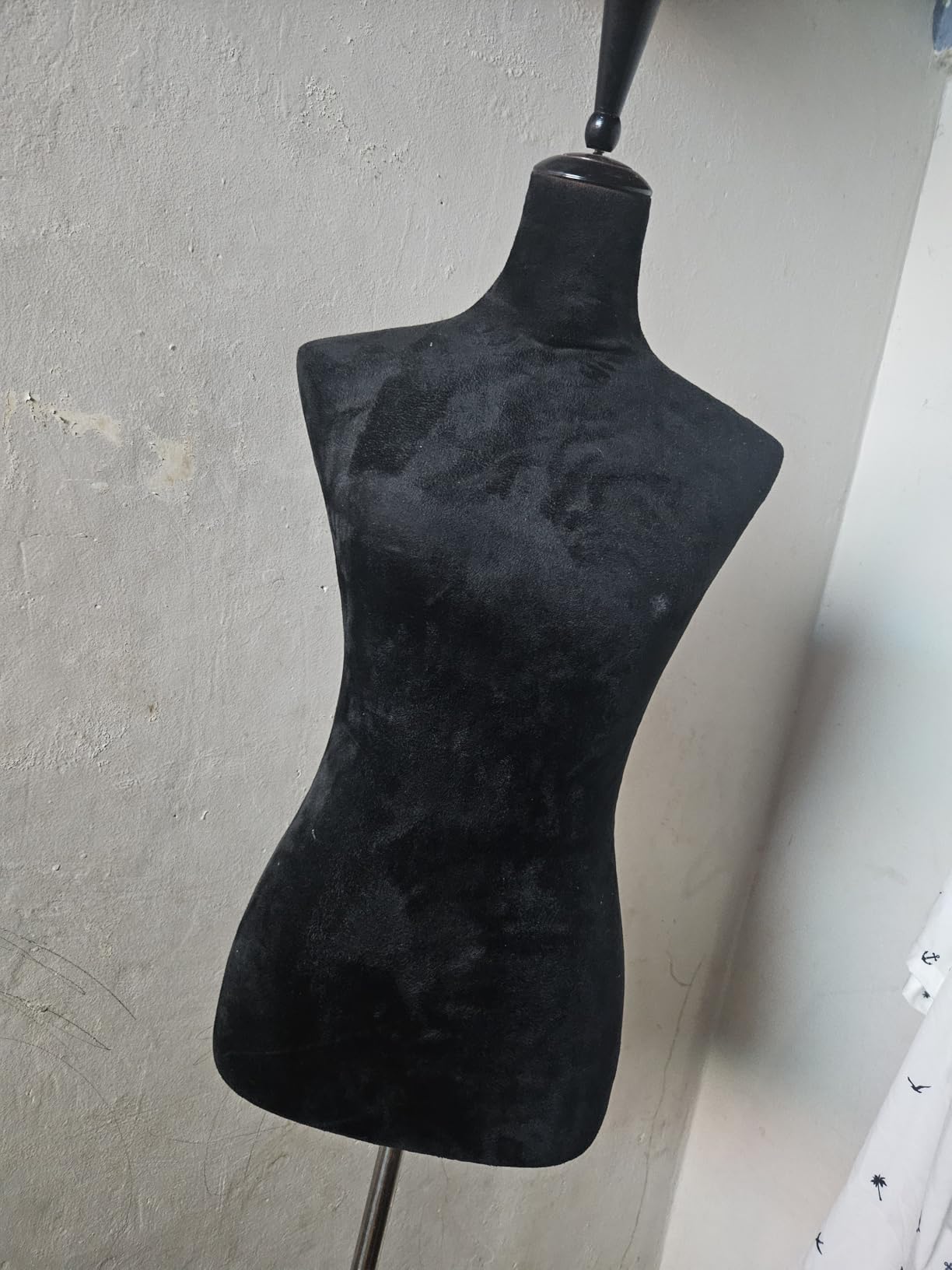 Mannequin Torso Manikin Dress Form Height Adjustable Female Mannequin Dress Model Display Torso Body Tripod Stand Clothing Forms (Black, 50-63 Inches) customer photo 1
