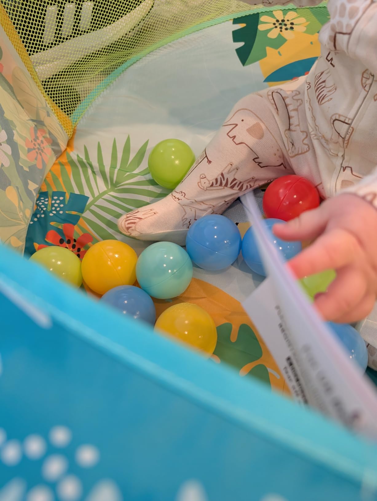 Bright Starts Rowdy Rainforest Stow & Go Baby Ball Pit with 20 Balls & 3 Ball Drops, Foldable Ball Pit for Babies & Toddlers 6+ Months, Includes Carry Bag customer photo 1