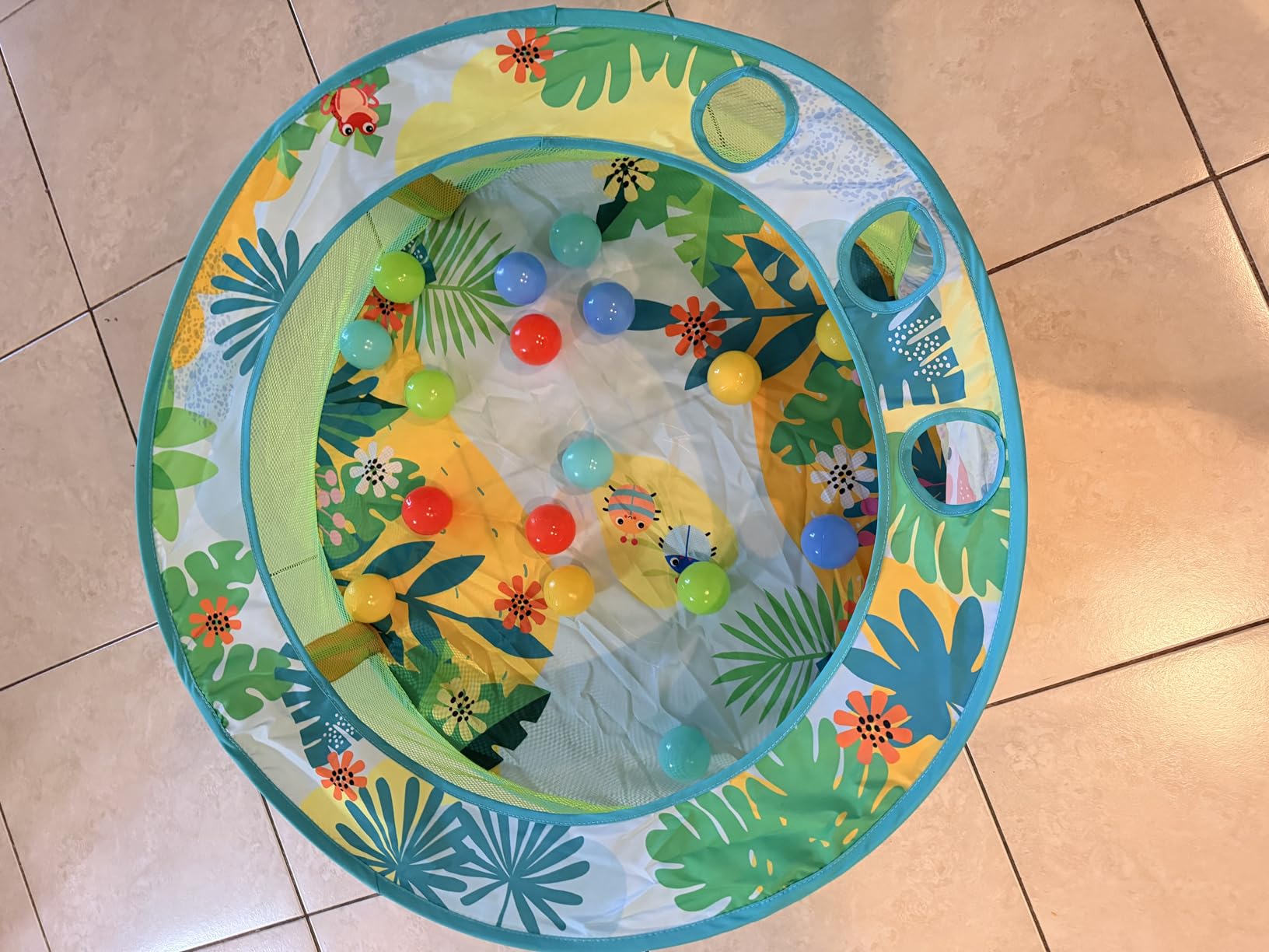 Bright Starts Rowdy Rainforest Stow & Go Baby Ball Pit with 20 Balls & 3 Ball Drops, Foldable Ball Pit for Babies & Toddlers 6+ Months, Includes Carry Bag customer photo 2