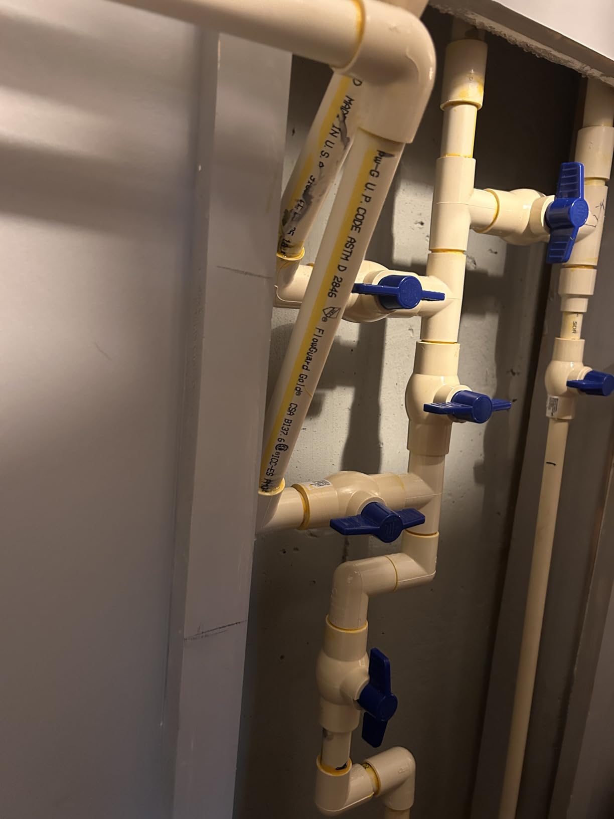 GE Smart Water Softener, 35,000 Grain, Reduce Hard Minerals to Whole House, Built-in WiFi with Water Flow Alerts customer photo 1
