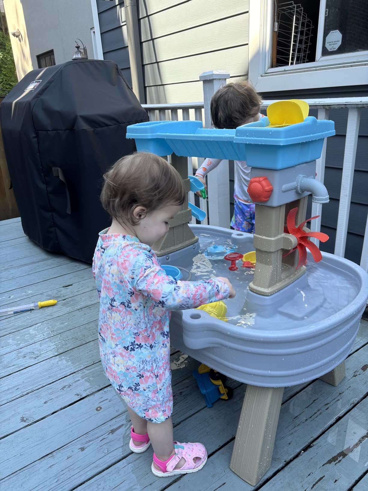 Step2 Rain Showers & Flow Kids Water Table, Outdoor Toddler Activity Table, 15-Piece Accessory Set, Ages 1.5+ Years Old, Multicolor (Gray, Blue, Red) customer photo 1