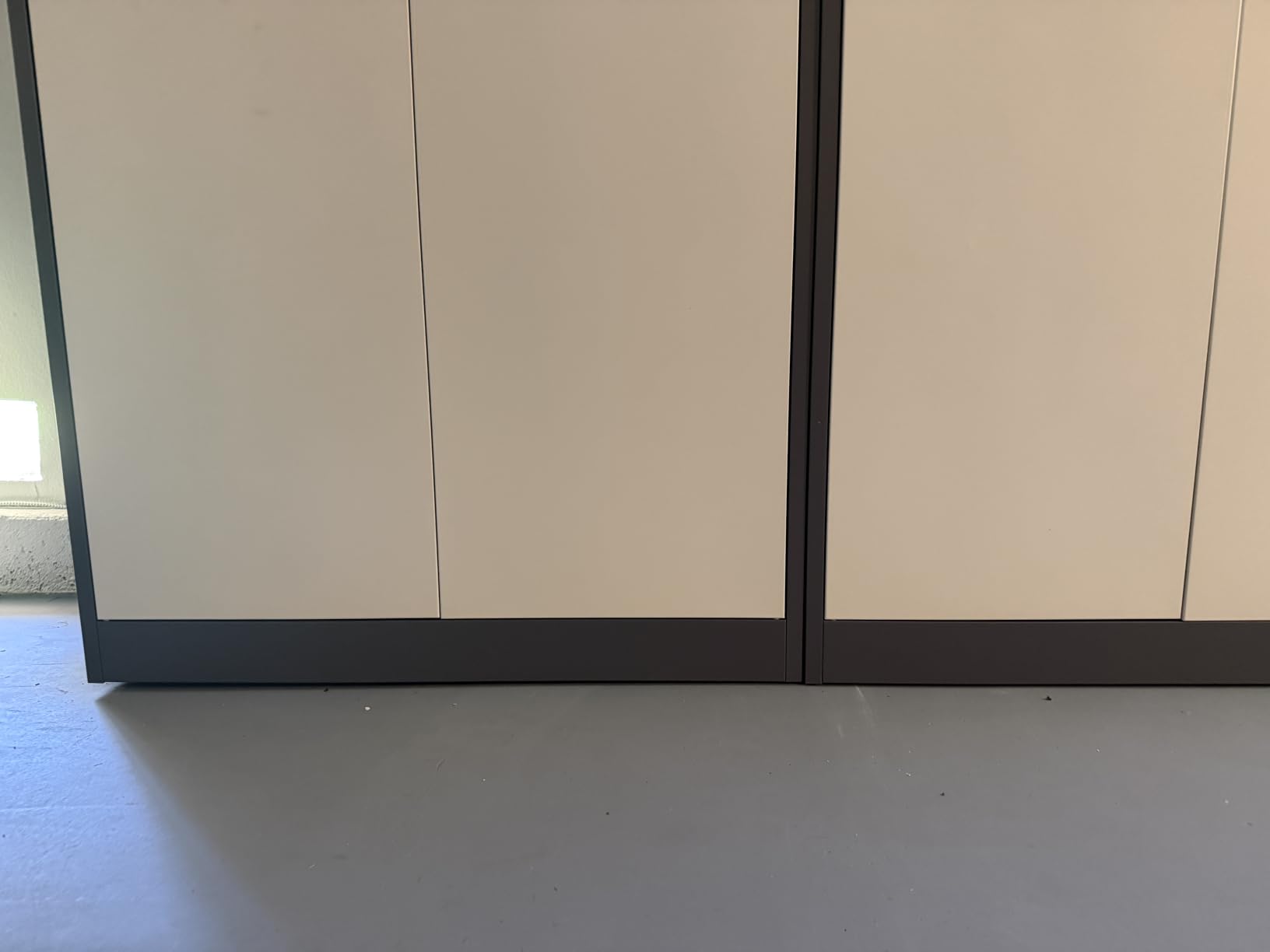 Yizosh Metal Garage Storage Cabinet with Locking Doors and Adjustable Shelves, 71