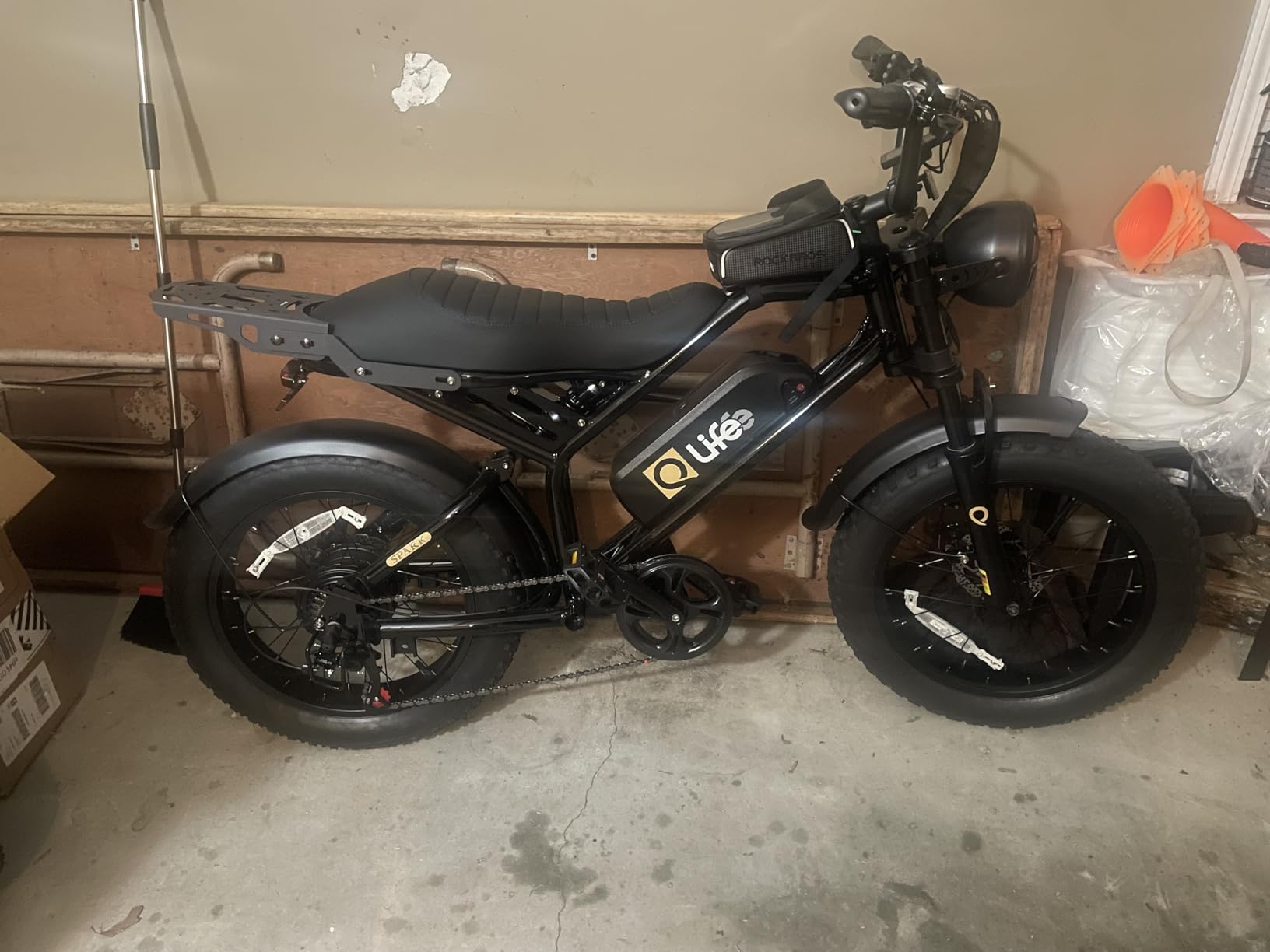 Qlife Racer Electric Bike for Adults - 21-Speed Mountain Lightweight Ebike with Peak 1000W 20+MPH Brushless Motor,375Wh Removable Battery,26X2.1 Tire Step Over E-MTB,Up to 40 Miles customer photo 2
