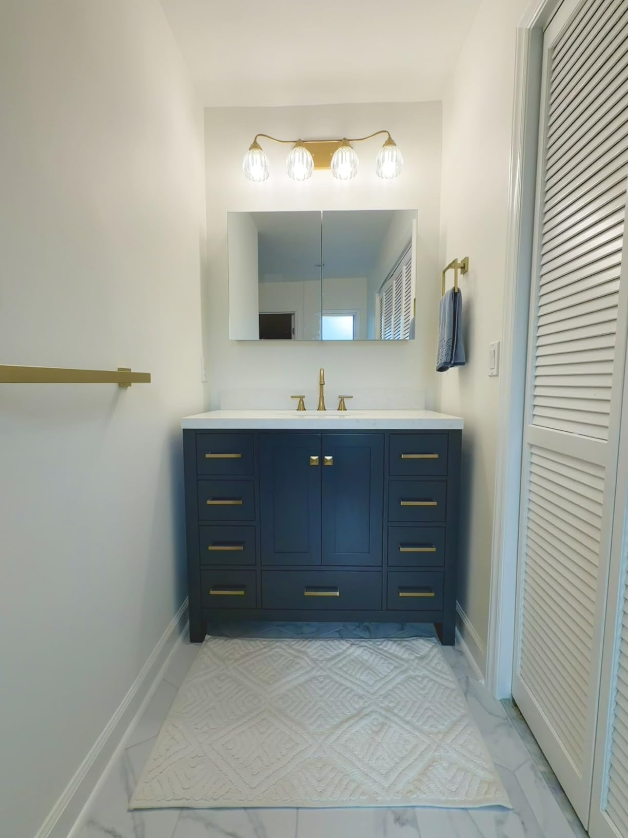 14 x 18 Silver Medicine Cabinet, Aluminum Mirror Medicine Cabinet Wall Mounted or Recessed with Stepless Adjustable Amply Storage customer photo 1
