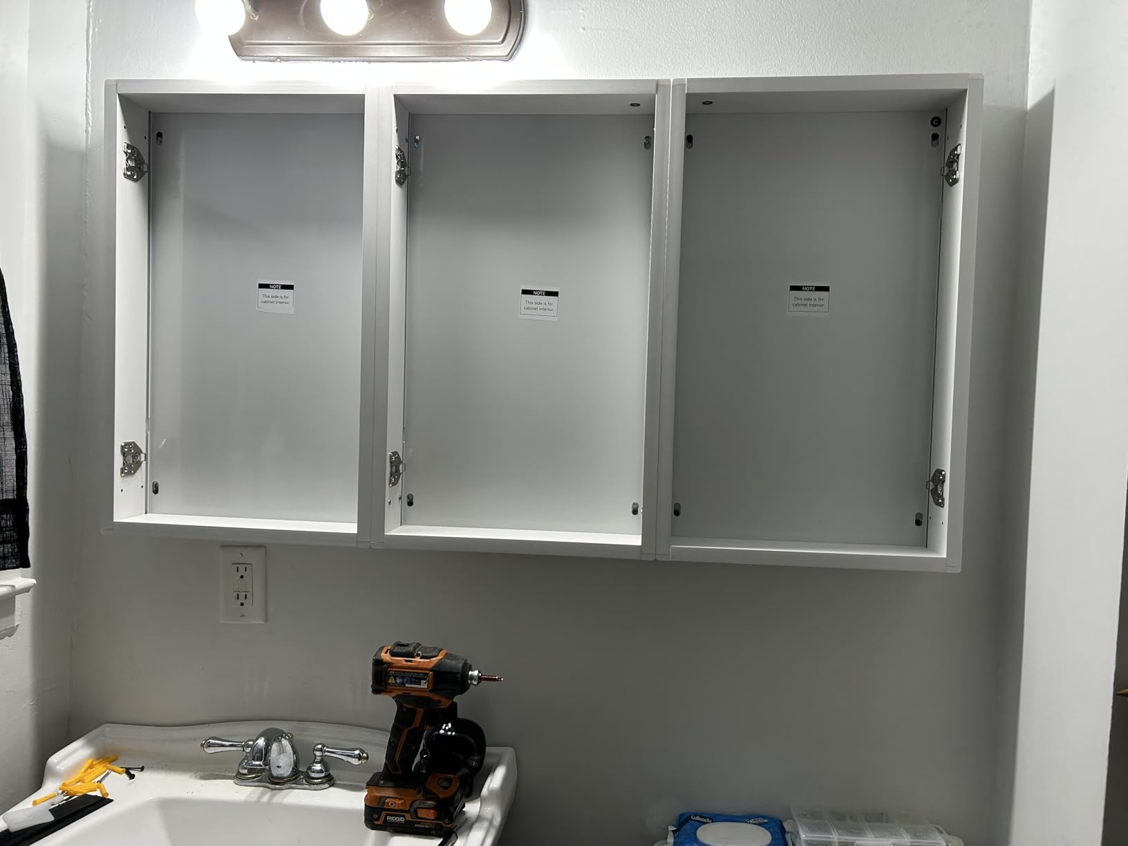 14 x 18 Silver Medicine Cabinet, Aluminum Mirror Medicine Cabinet Wall Mounted or Recessed with Stepless Adjustable Amply Storage customer photo 2