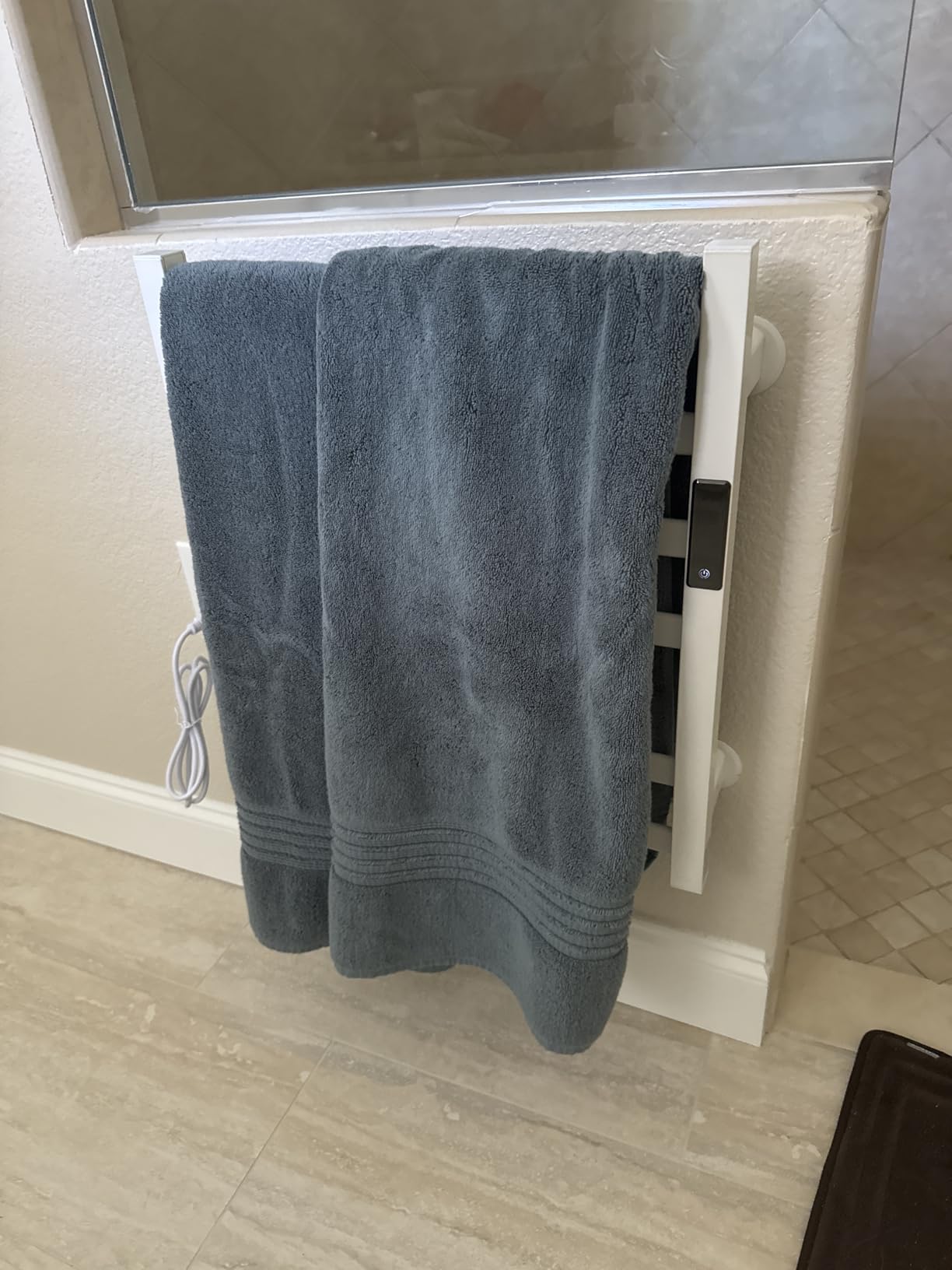 Electric Towel Warmer Wall Mounted, Heated Towel Rack with Intelligent Timer & Temperature Control, Plug-in or Hardwired, Left/Right Compatible, 21 Inch, Black customer photo 1