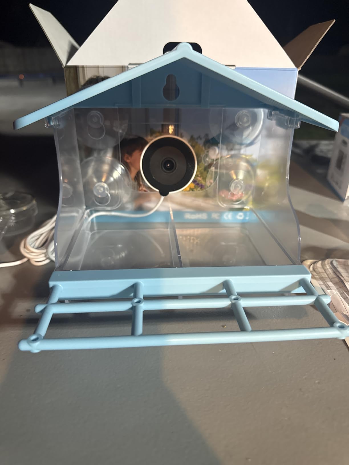 2026 Upgraded Window Bird Feeder with Camera, 2K UHD Window Bird Feeders for Outdoors with Strong Suction Cups, 2.4G & 5G WiFi, AI Bird Identification, 24/7 Local Recording - Perfect for Bird Watching customer photo 1