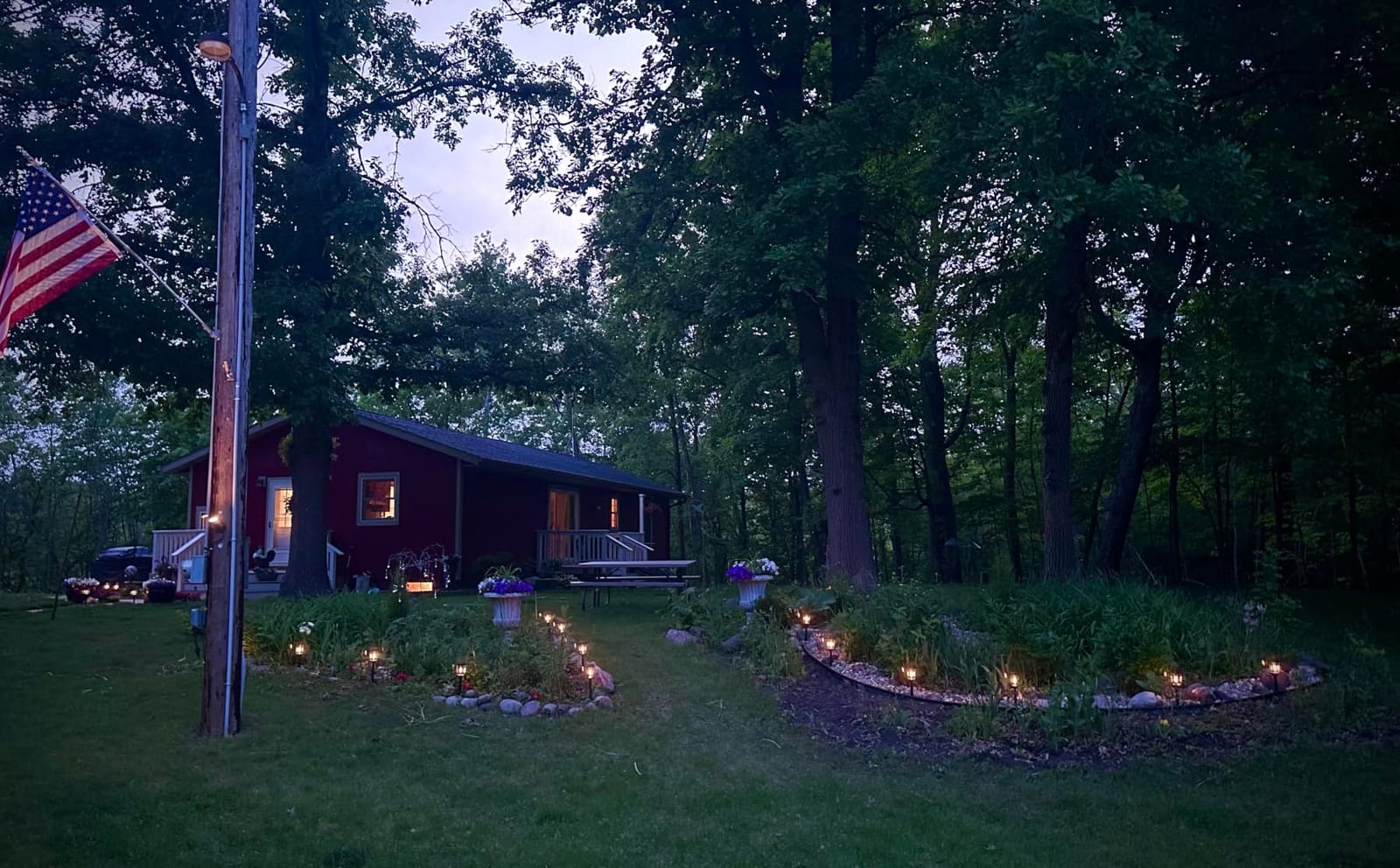12 Pack Solar Lights Outdoor, Modern Solar Pathway Lights Outdoor, Waterproof Auto On/Off Garden Lights for Yard, Landscape Path, Walkway, Driveway Decor (3000K Warm White) customer photo 2