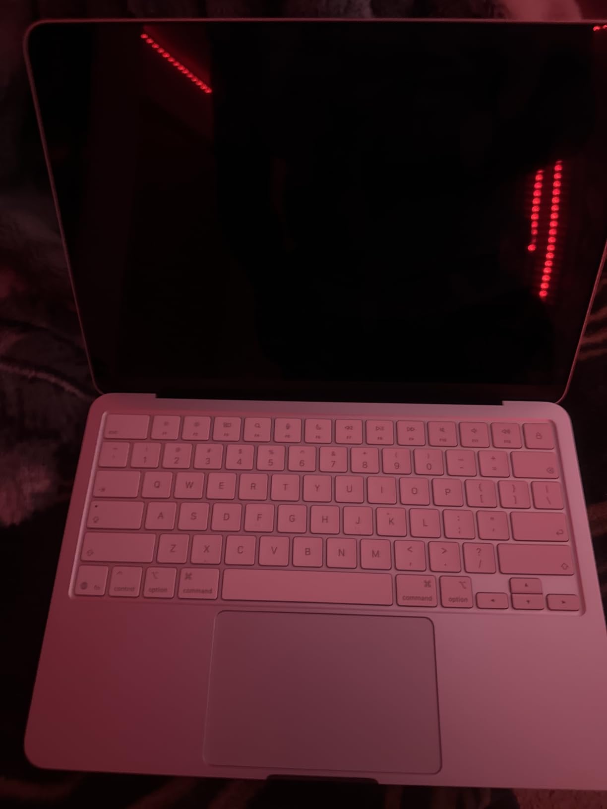 2026 MacBook Neo 13-inch Laptop with A18 Pro chip: Built for AI and Apple Intelligence, Liquid Retina Display, 8GB Unified Memory, 256GB SSD Storage, 1080p FaceTime HD Camera; Blush customer photo 2