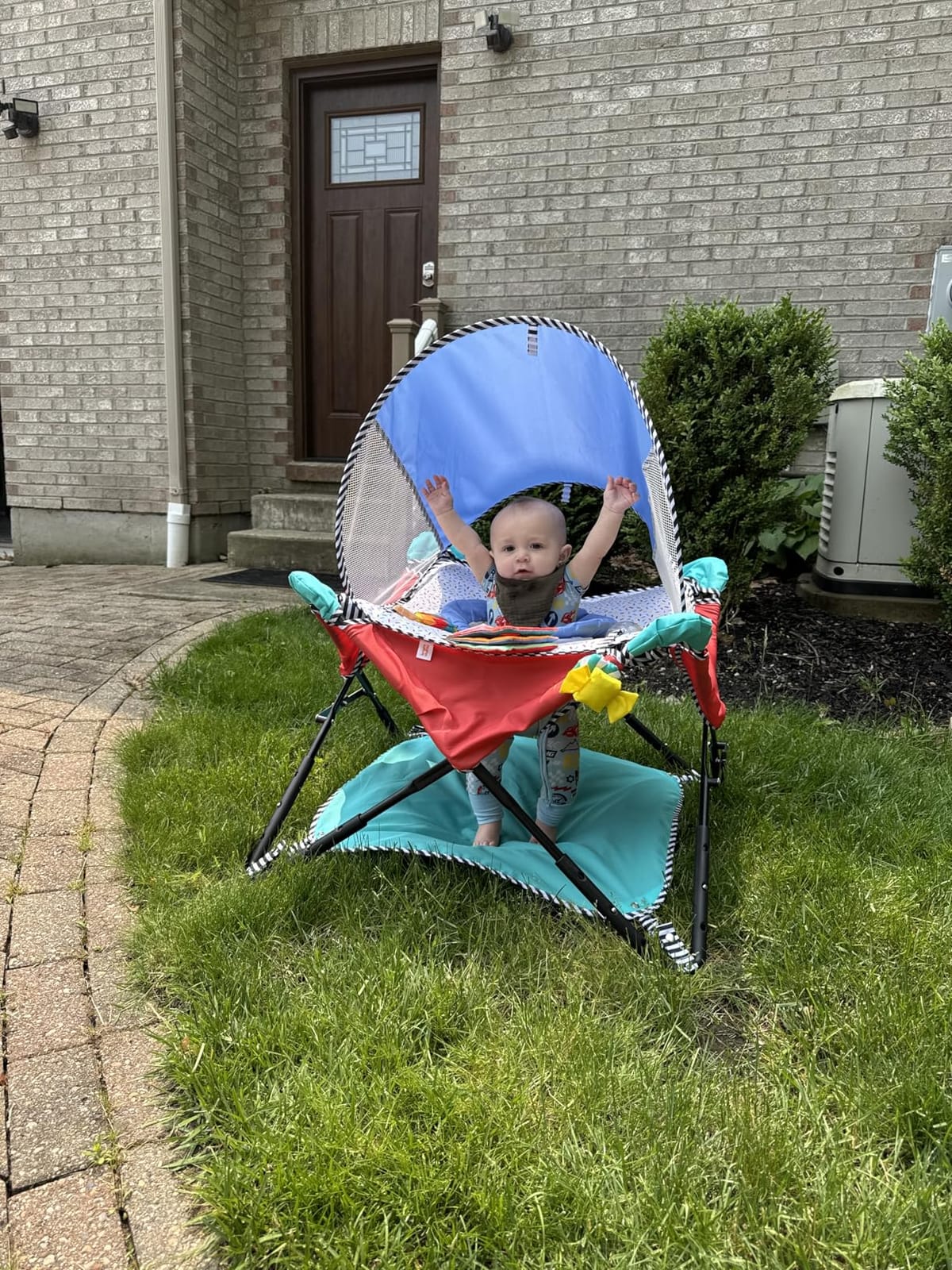 Bright Starts Pop 'N Jump Portable Baby Activity Center, Indoor Outdoor Use, Lightweight, Carrying Bag, Canopy, 6-12 Months - Sky Stripes Blue customer photo 2